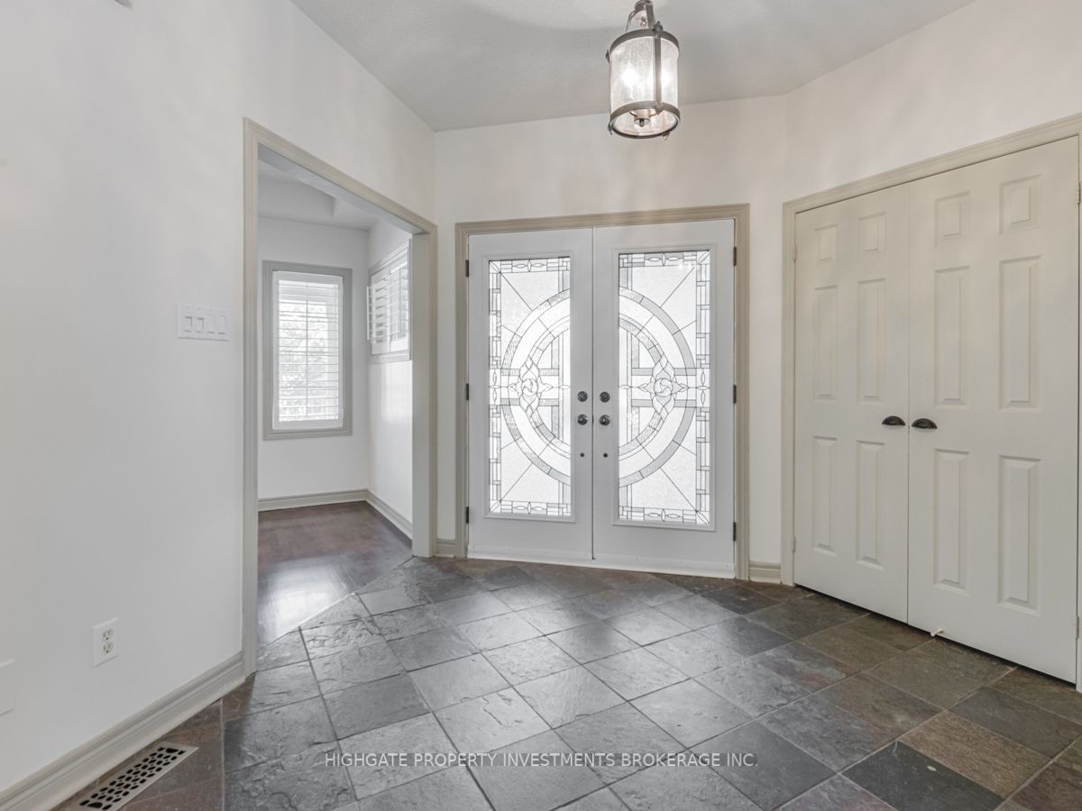 29 The Meadows Ave