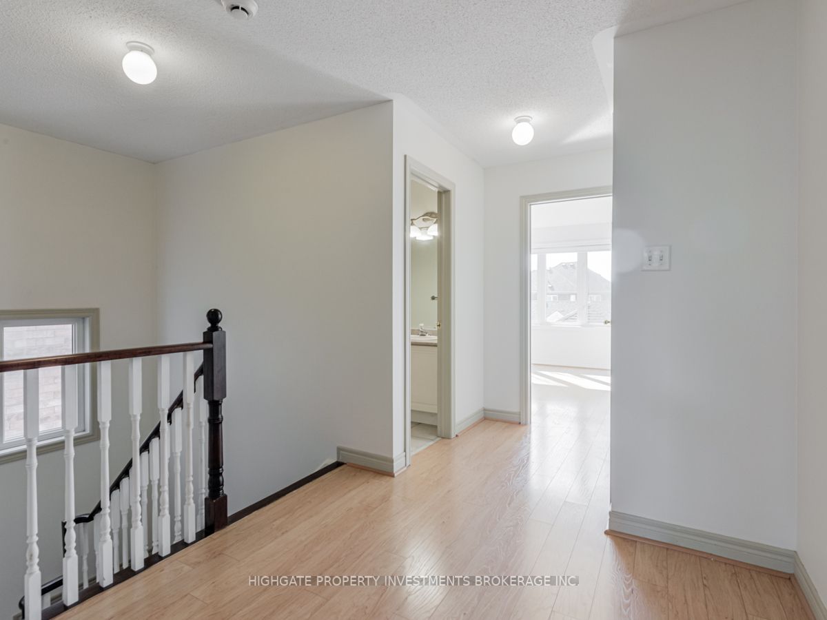 29 The Meadows Ave