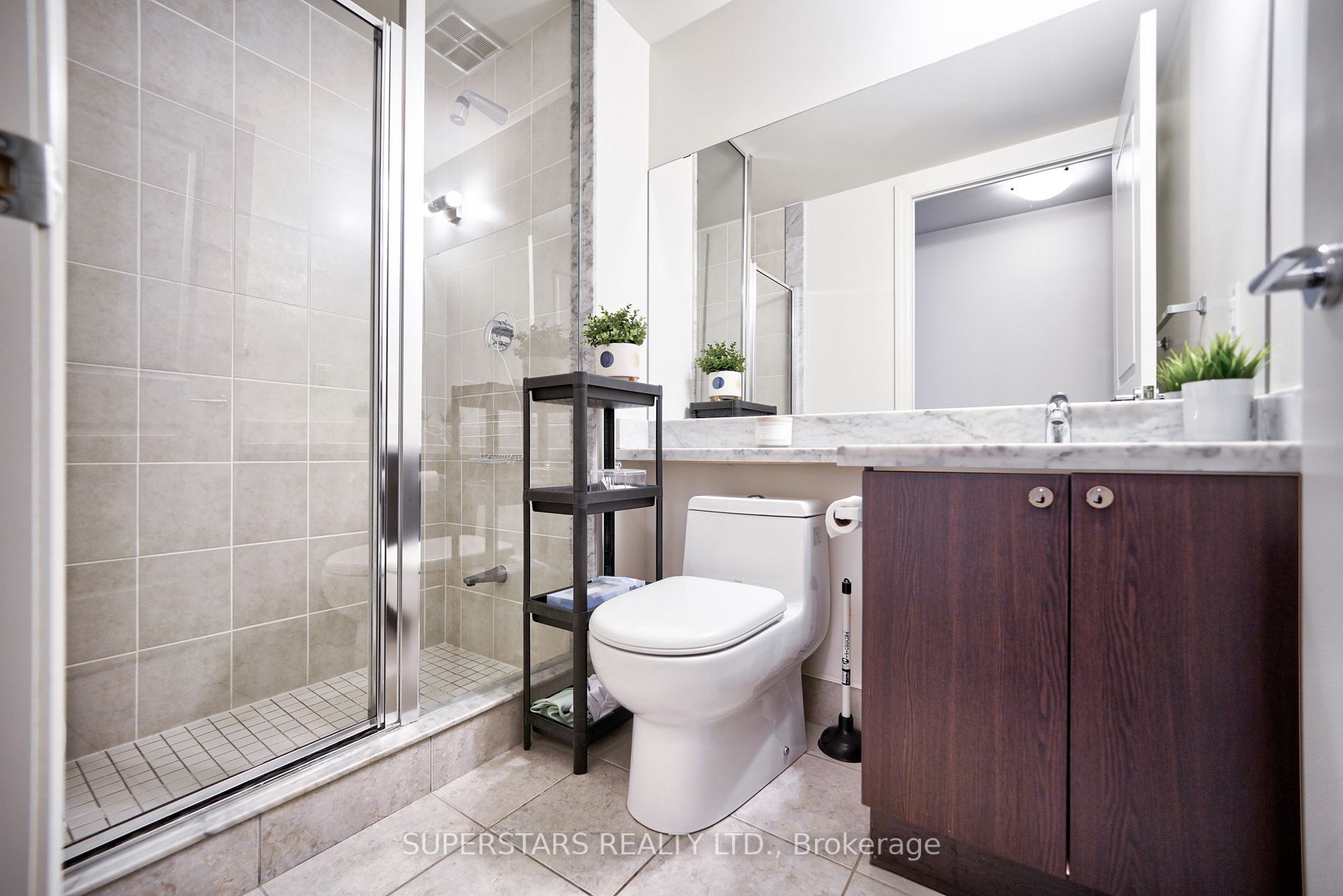 111 Upper Duke Crescent, #904