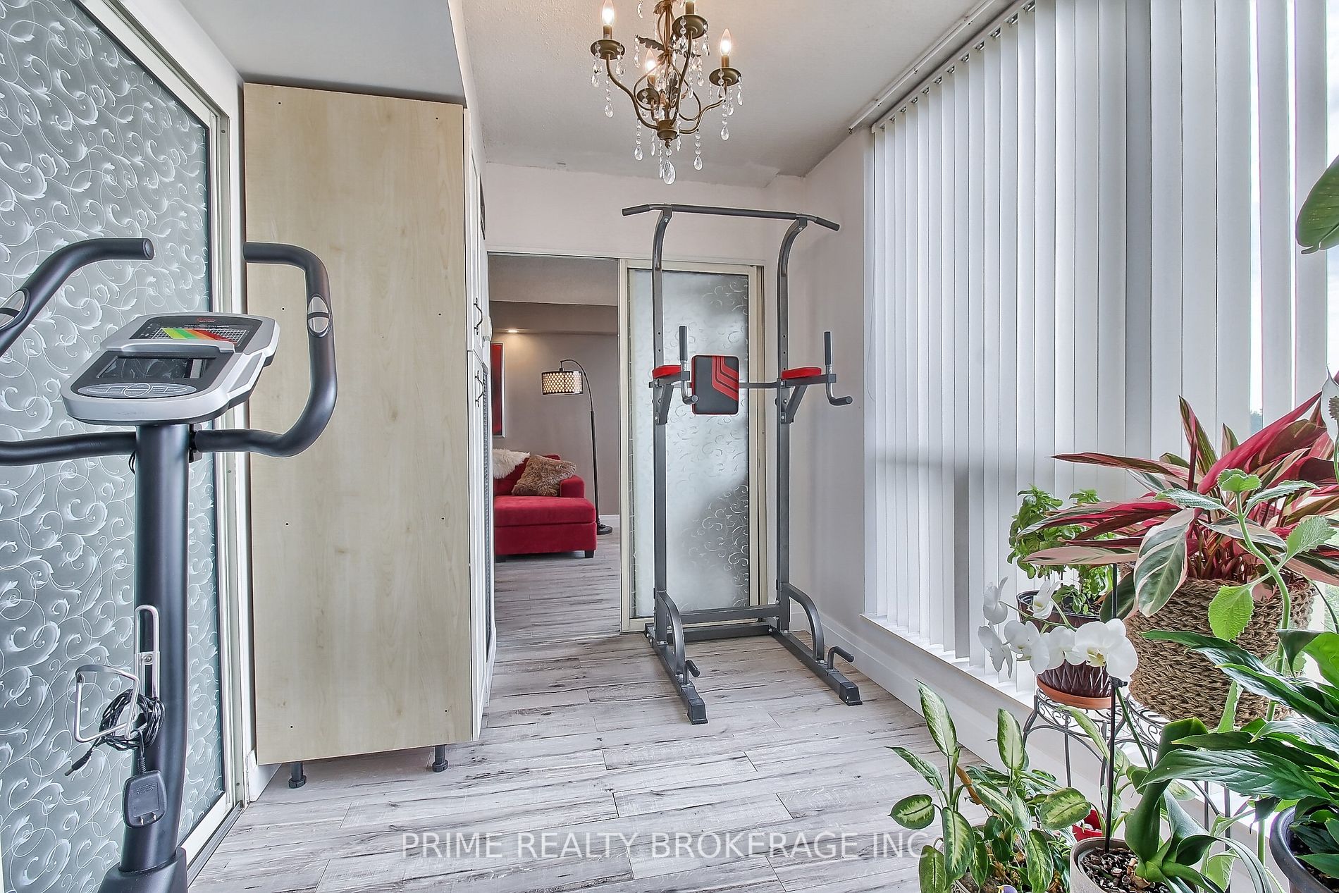 175 Cedar Avenue, #801