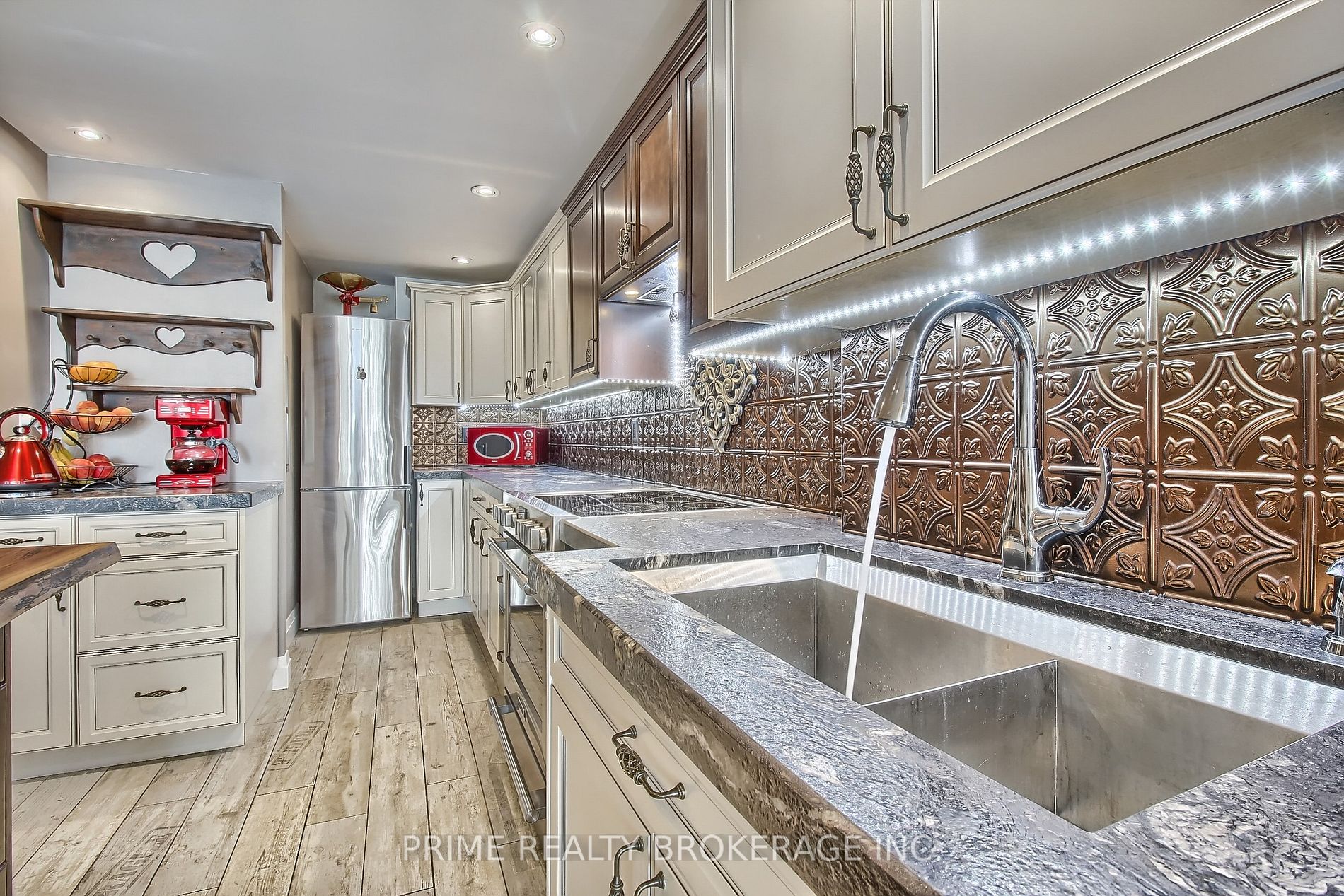 175 Cedar Avenue, #801