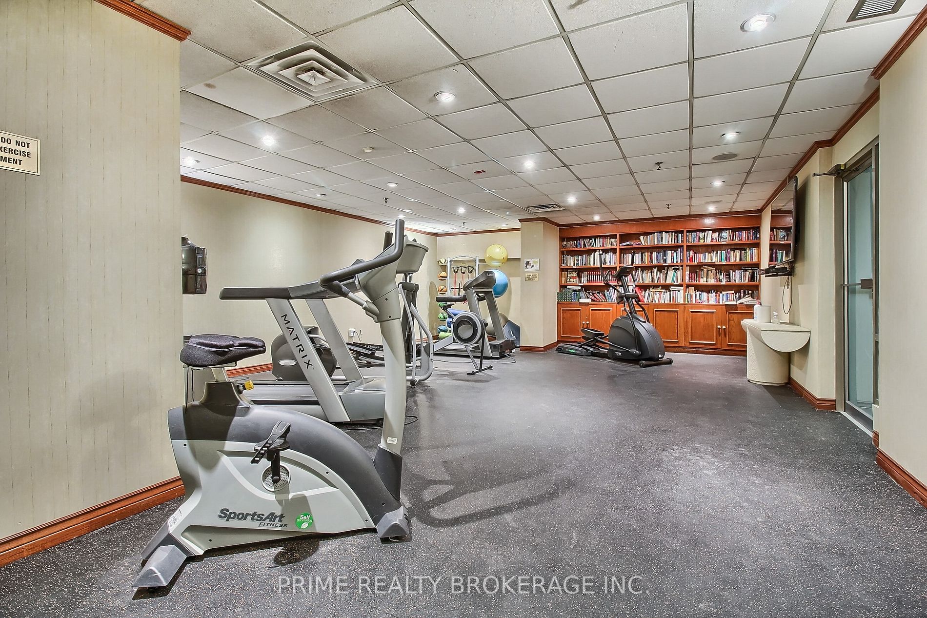 175 Cedar Avenue, #801