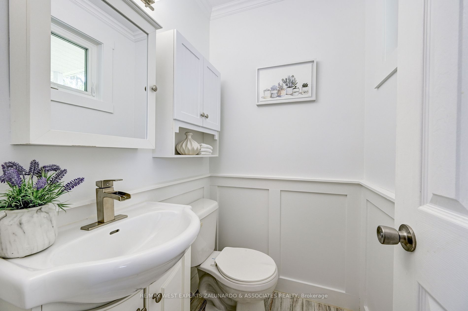 5 Osler Crt