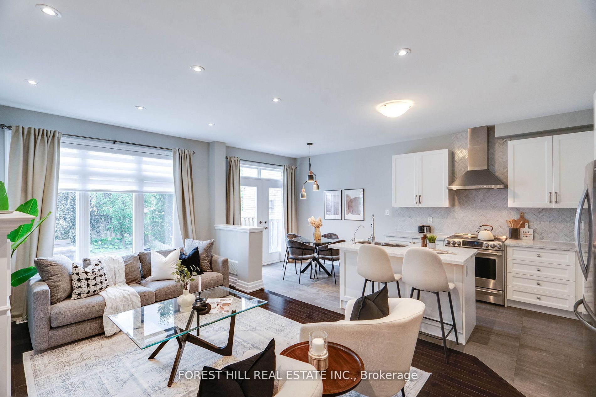 67 Robert Berry Cres