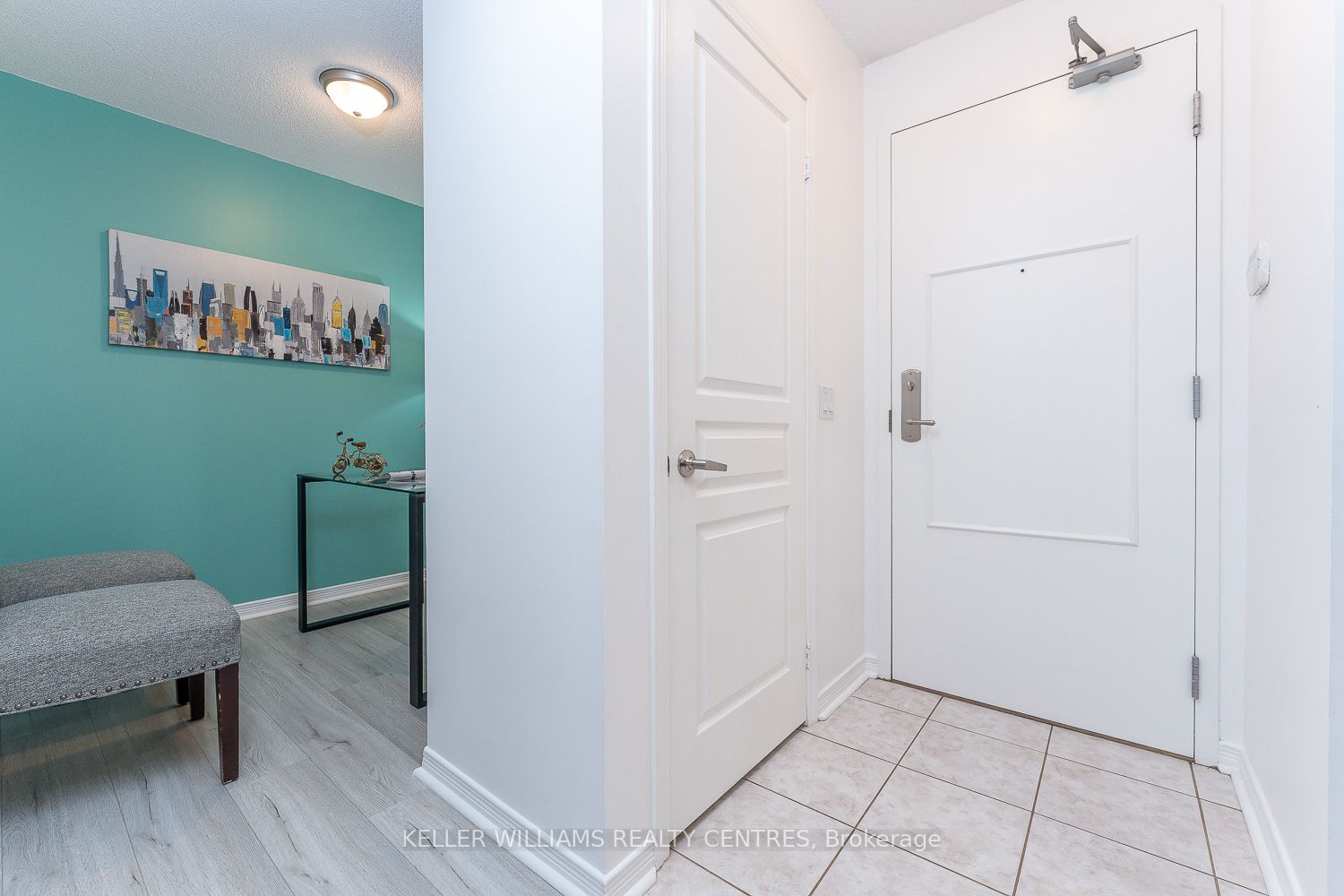 350 Red Maple Rd, #411