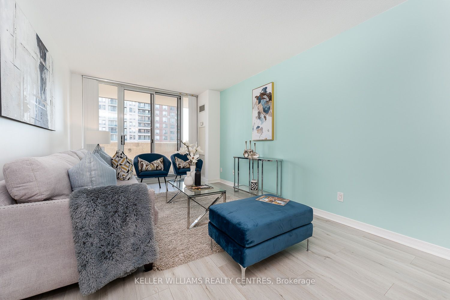 350 Red Maple Rd, #411
