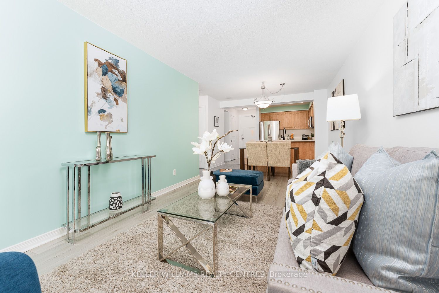 350 Red Maple Rd, #411