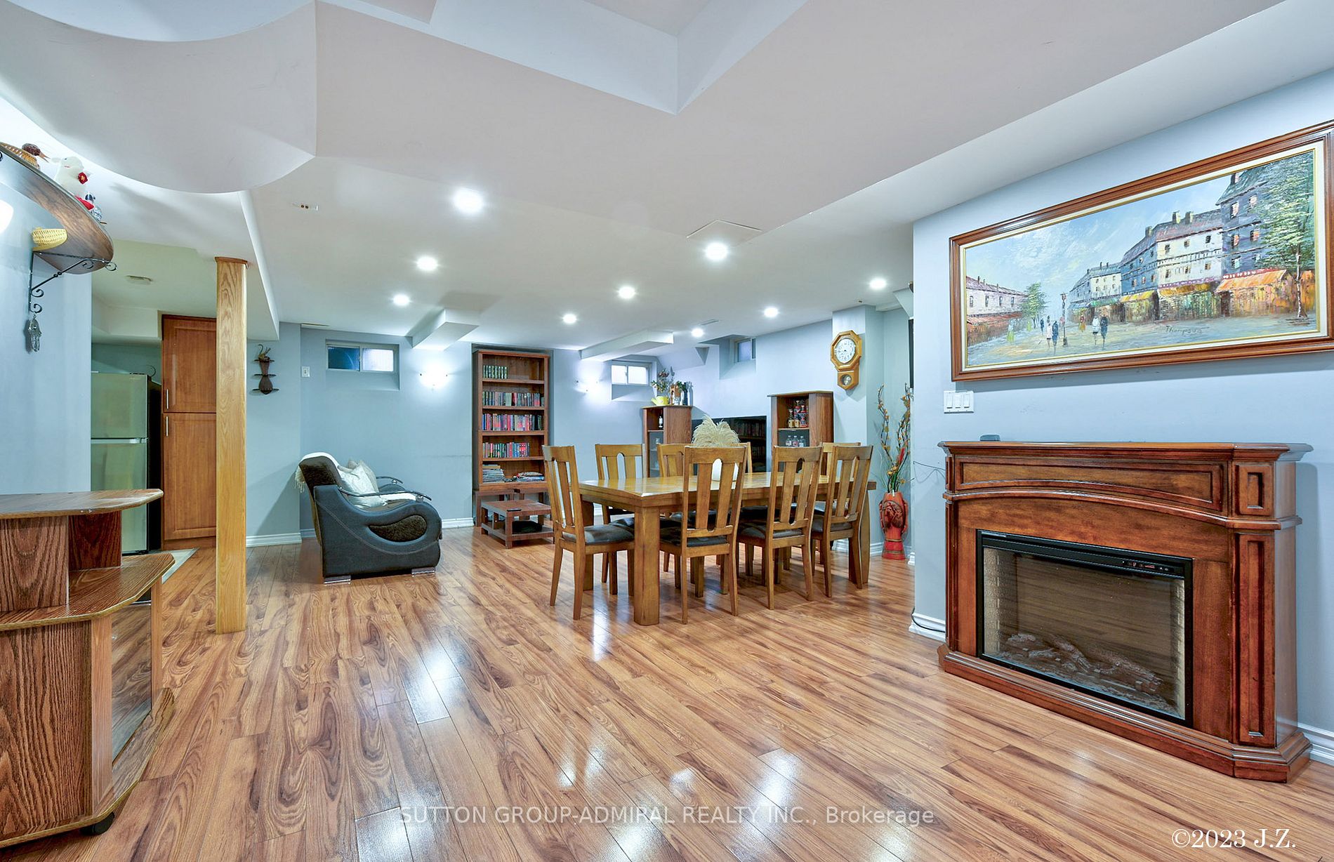 32 Daniel Bram Dr