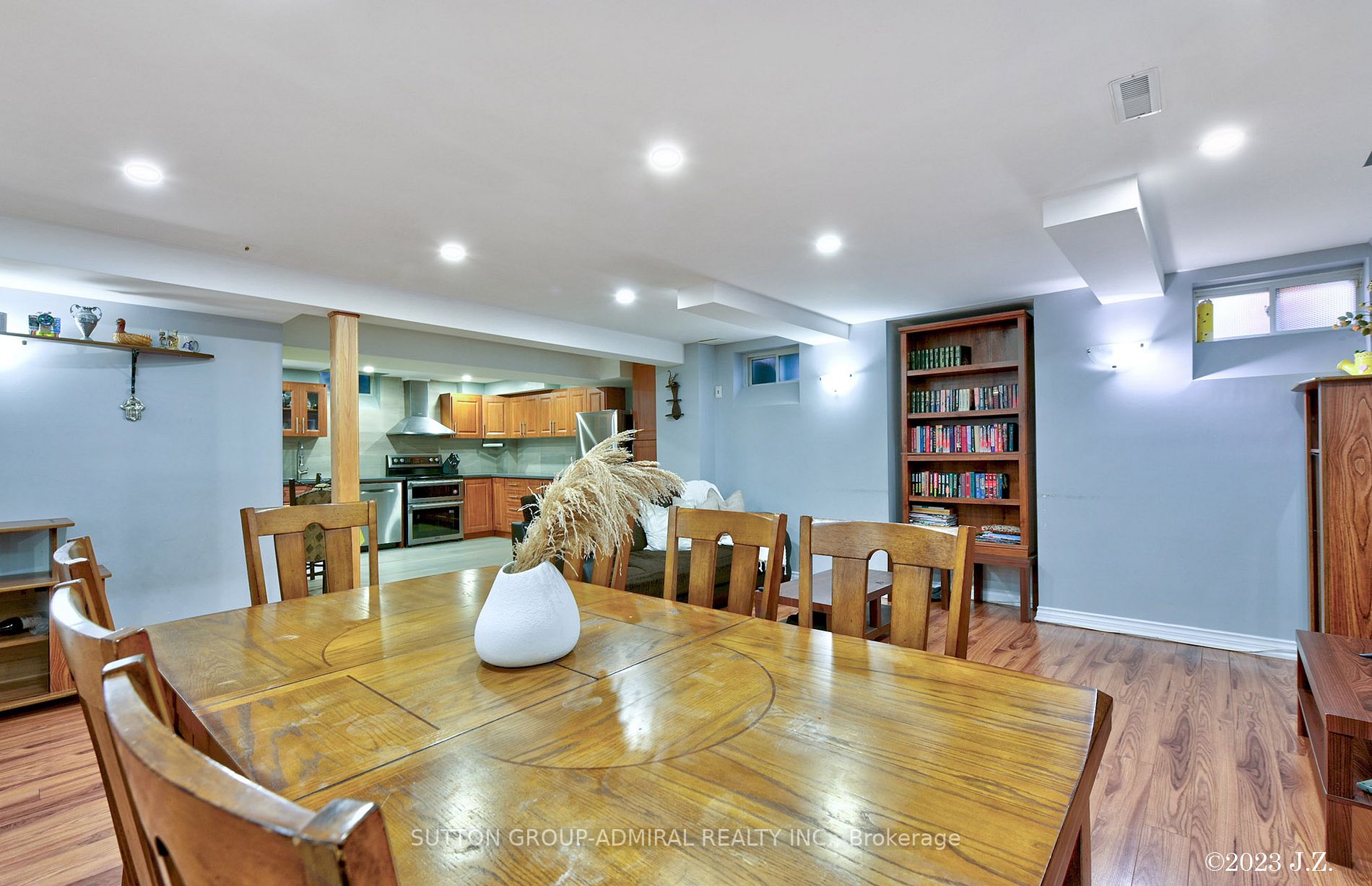 32 Daniel Bram Dr