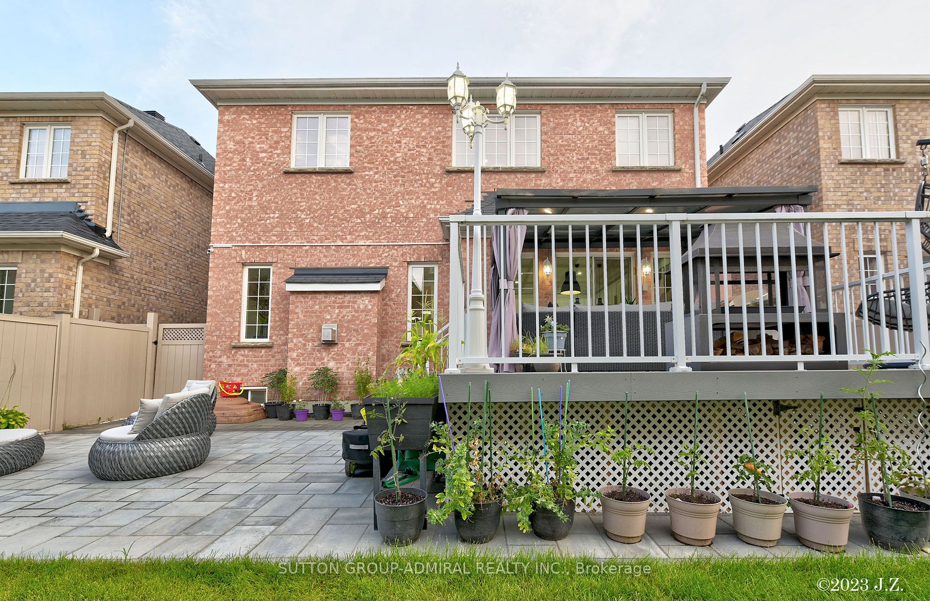 32 Daniel Bram Dr