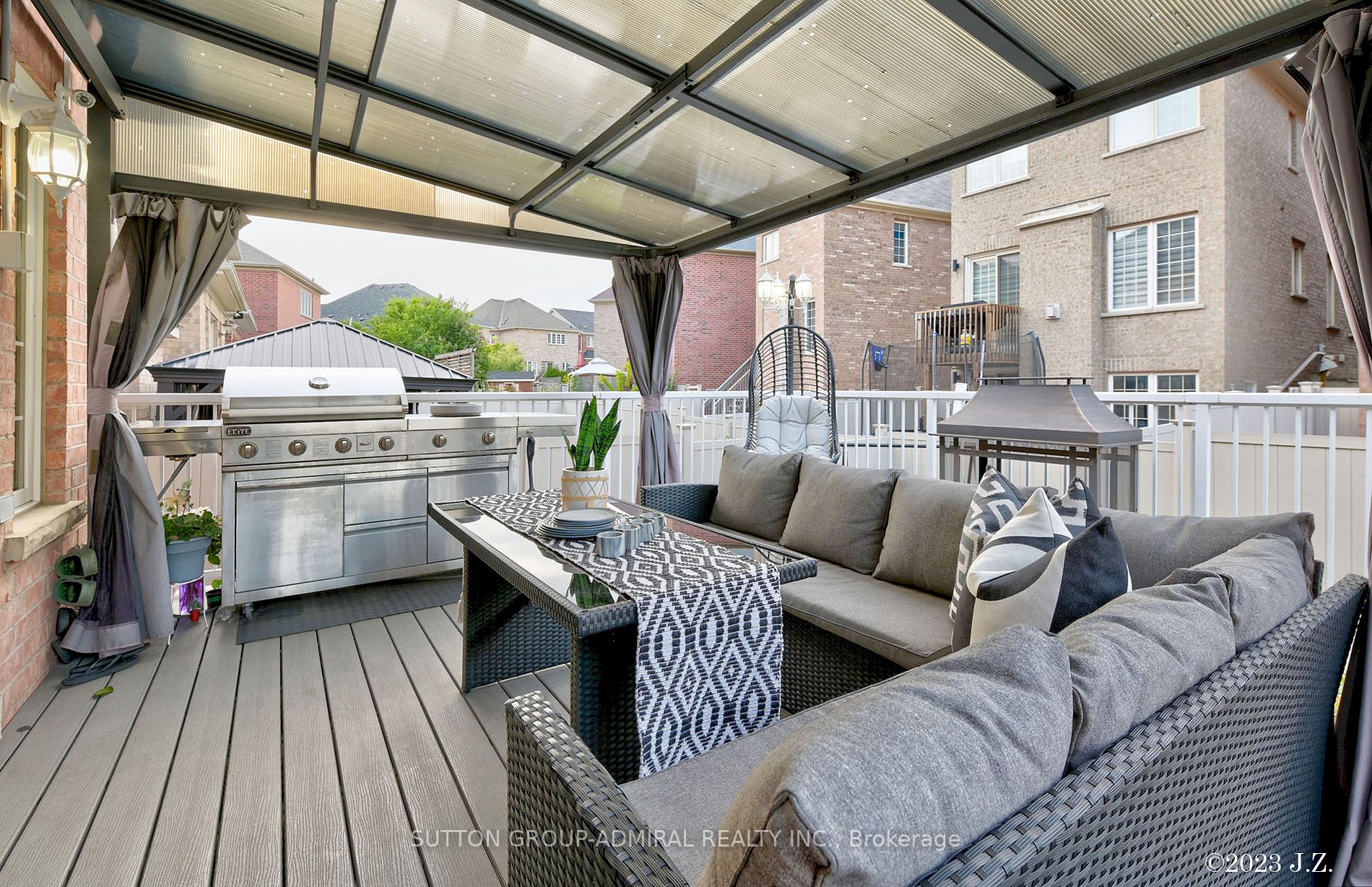 32 Daniel Bram Dr