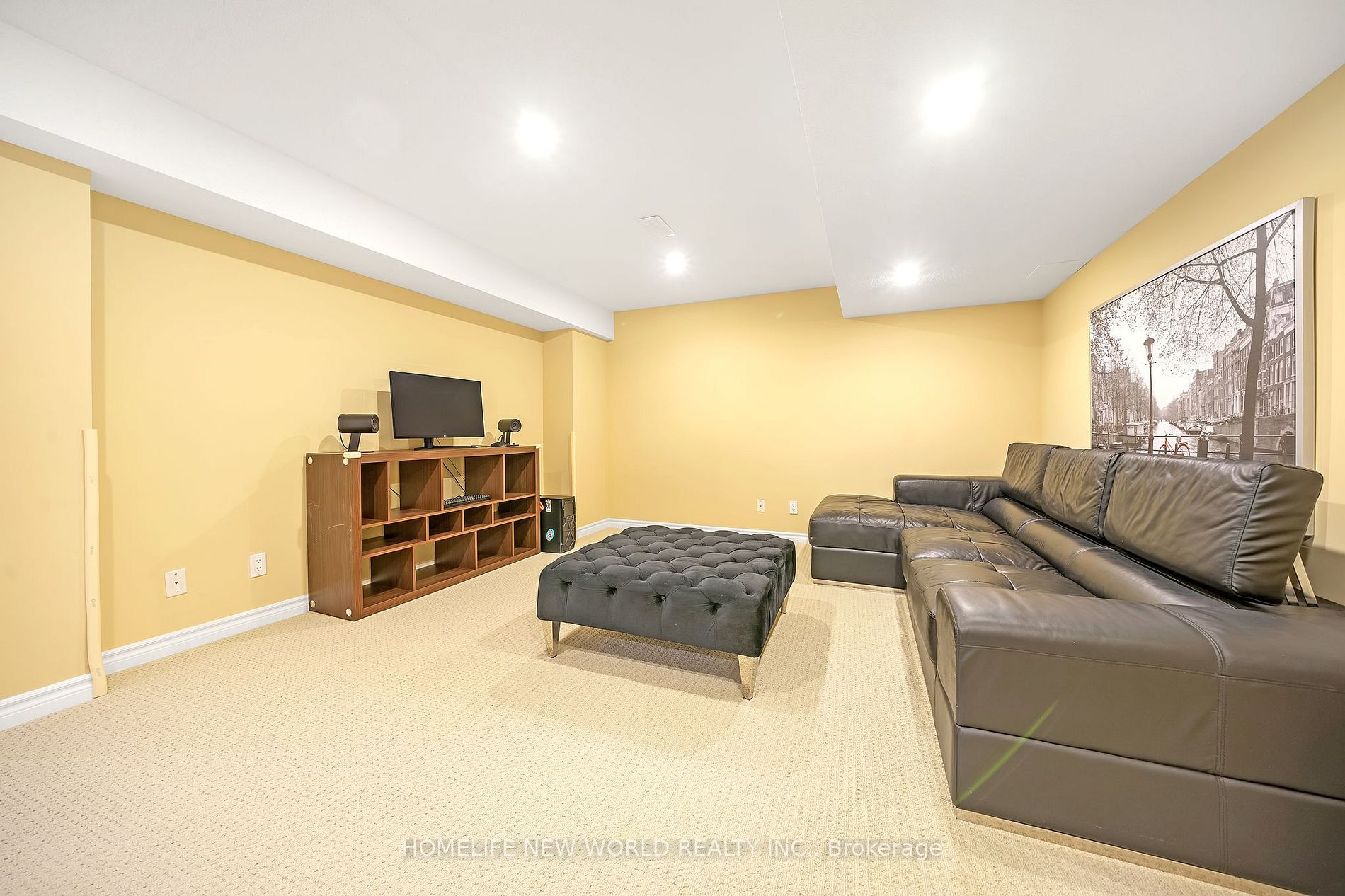 399 Wilfred Murison Ave