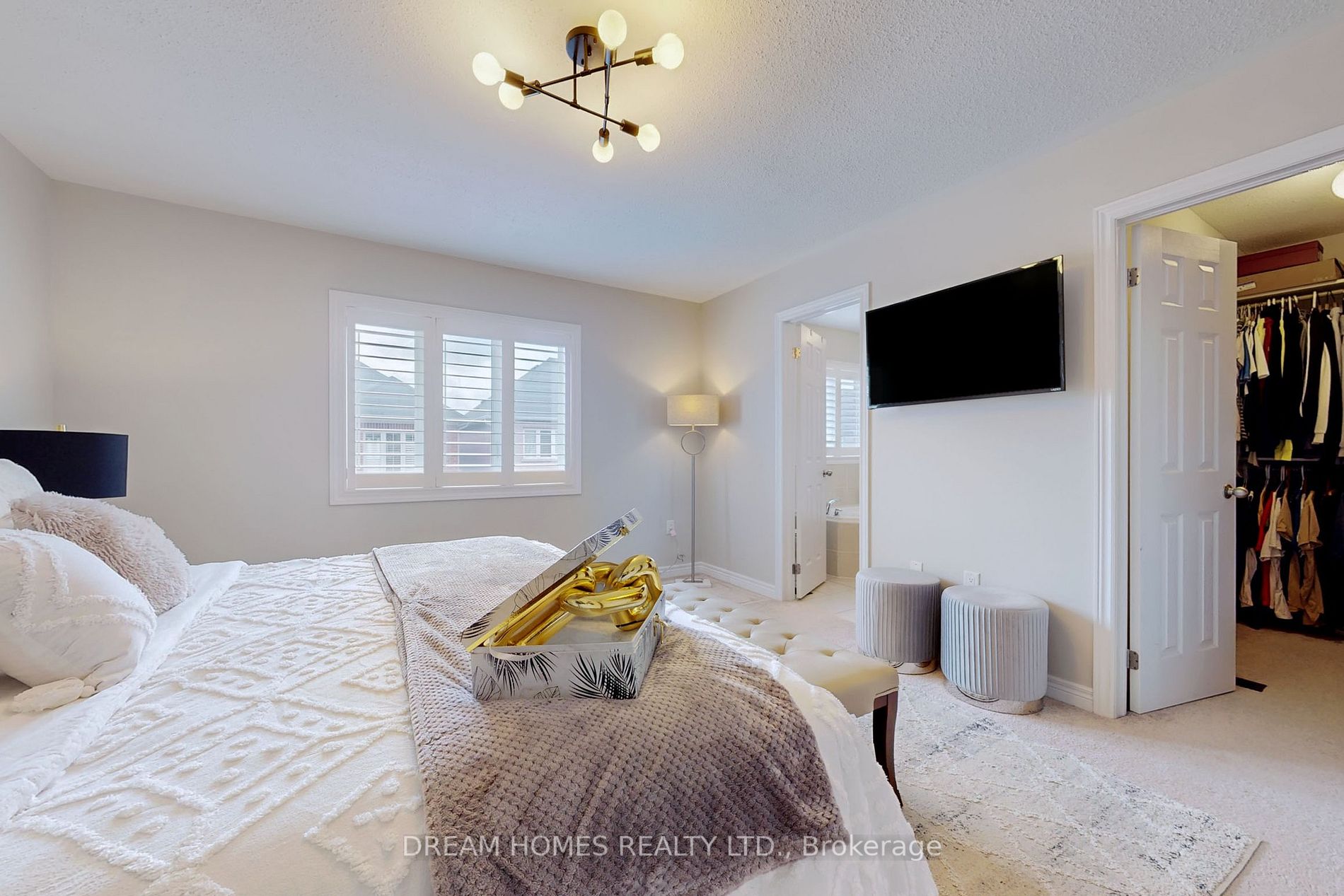82 Betony Dr