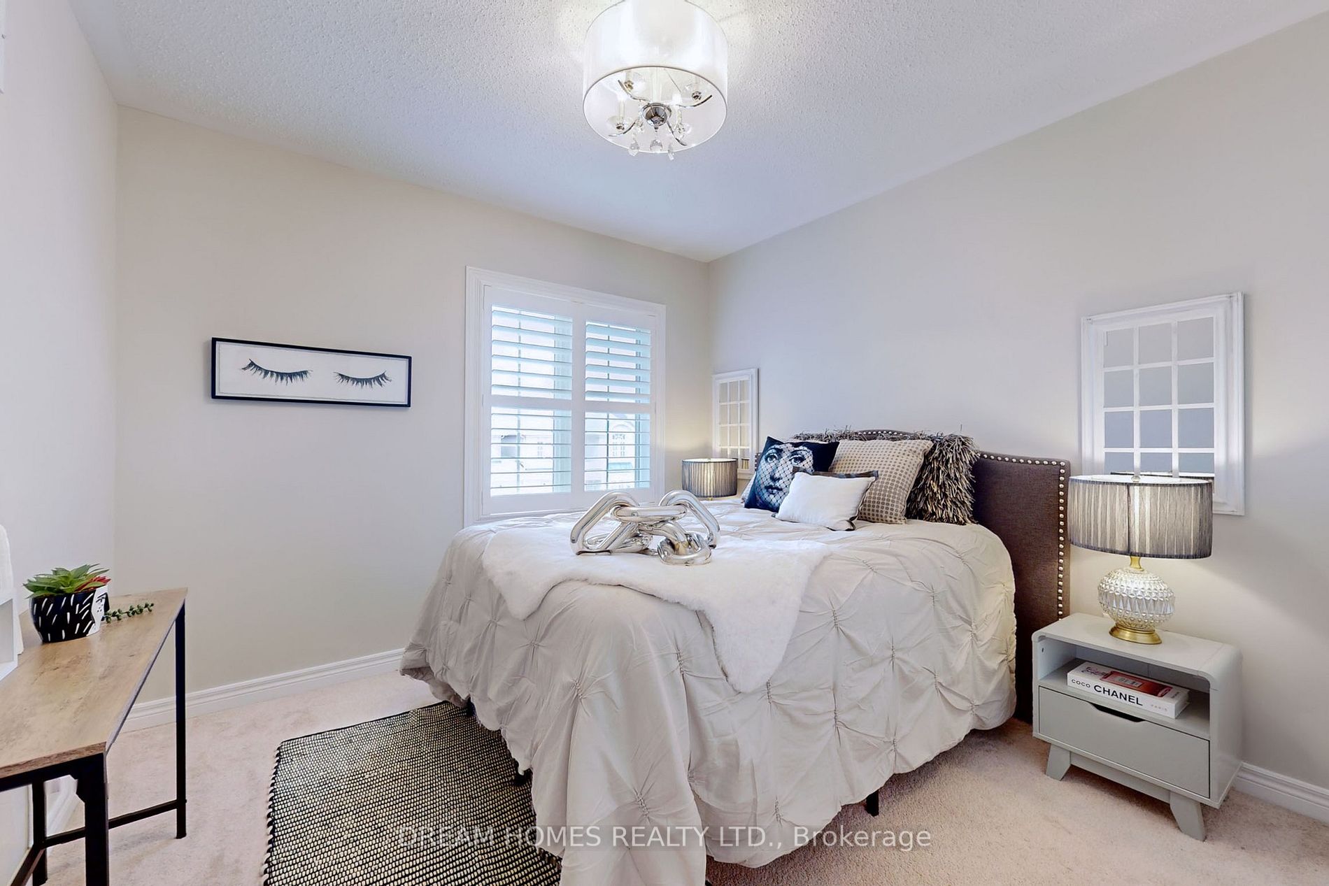 82 Betony Dr