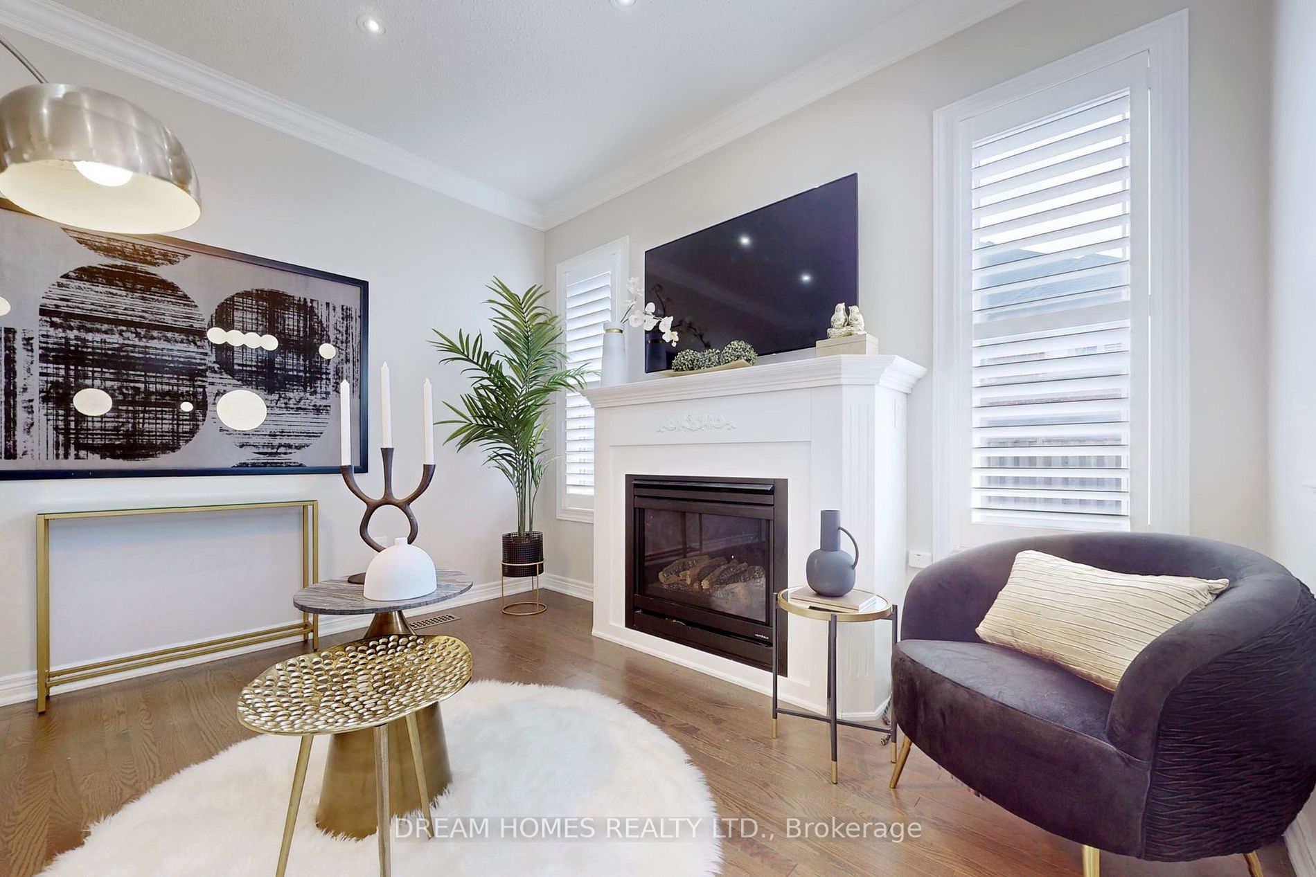 82 Betony Dr