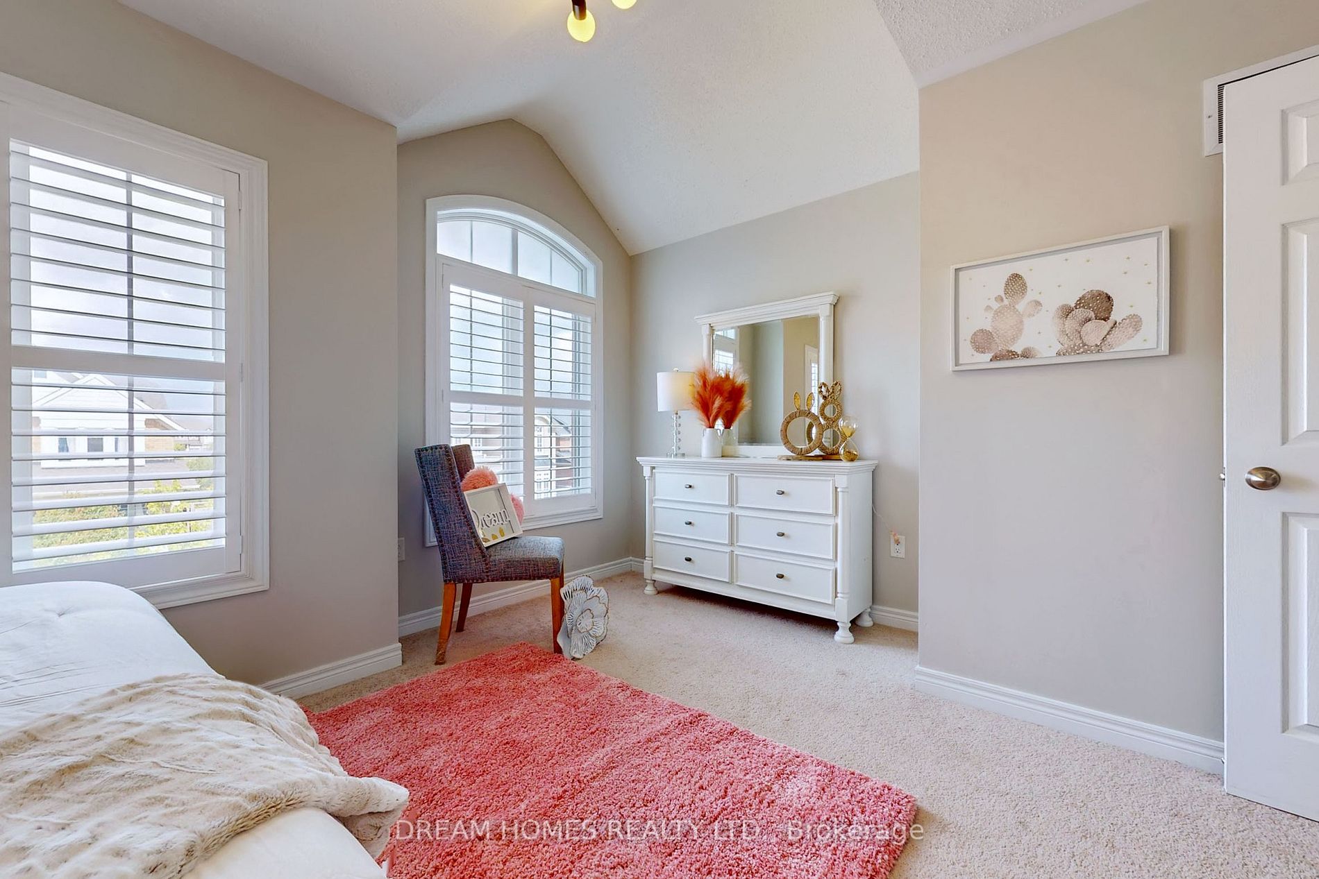 82 Betony Dr