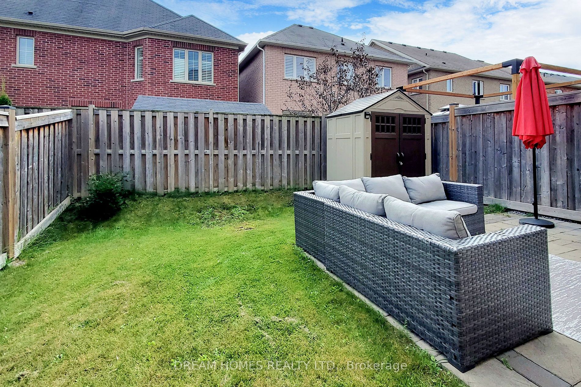 82 Betony Dr