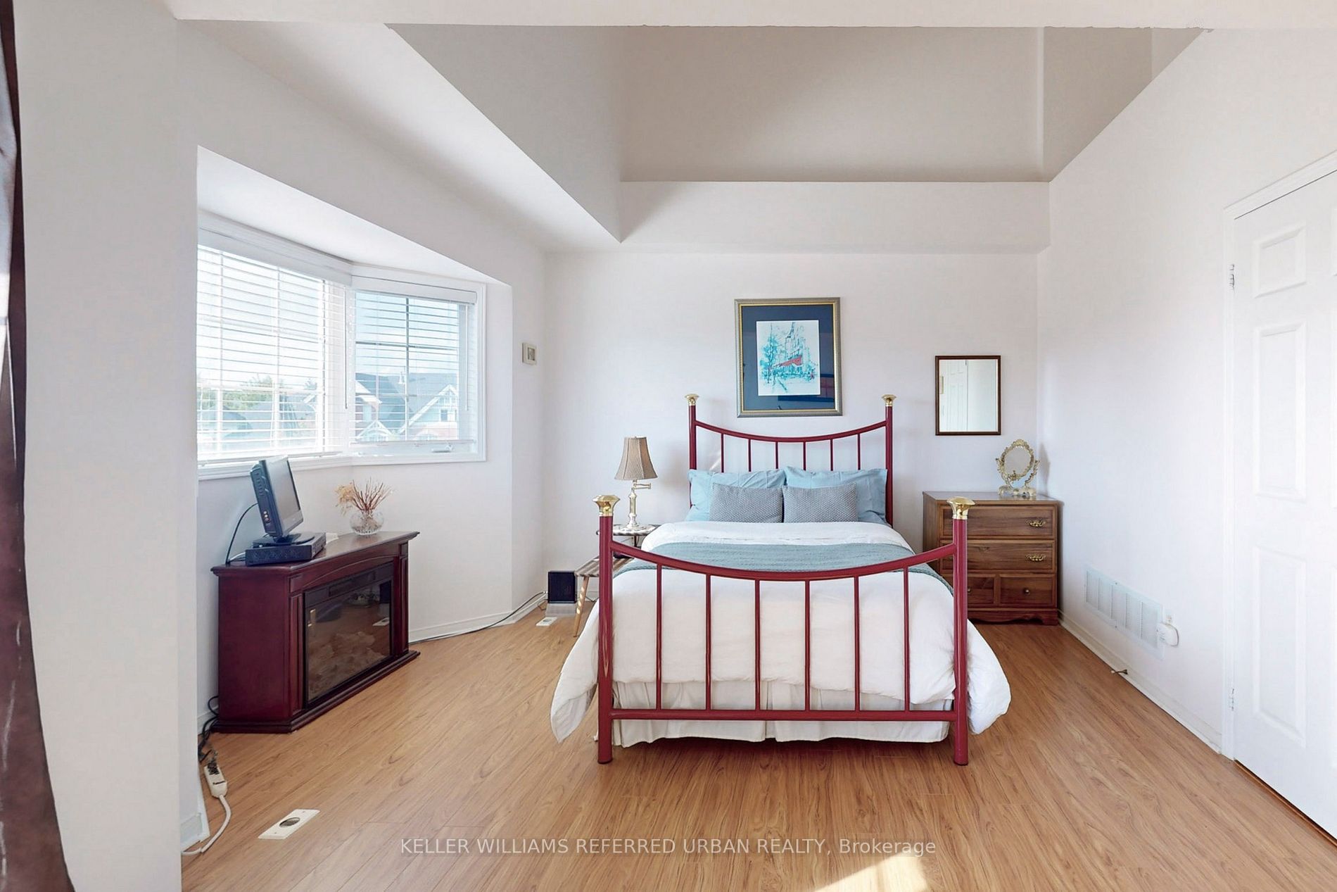 15 Cornell Meadows Avenue, #A206