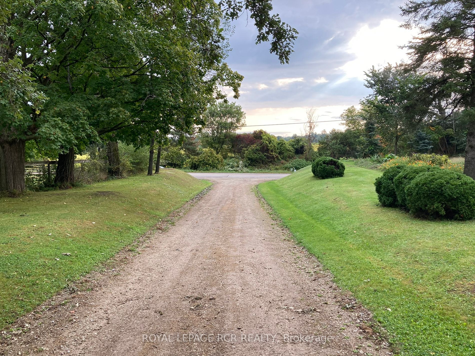 152 Leonard Rd