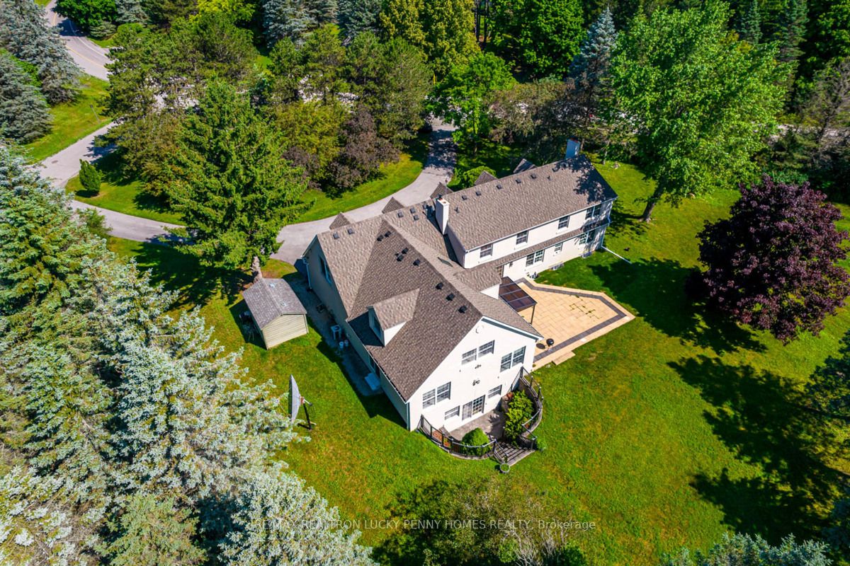 1 Blue Grass Dr