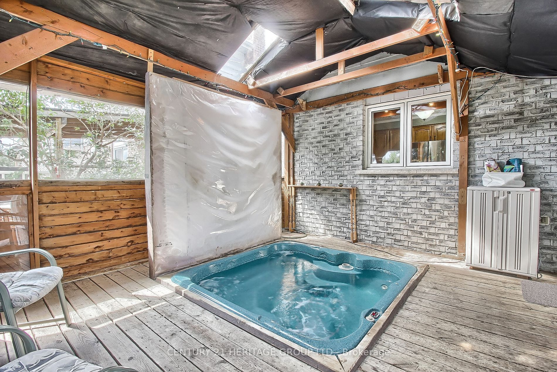 83 Imperial Cres
