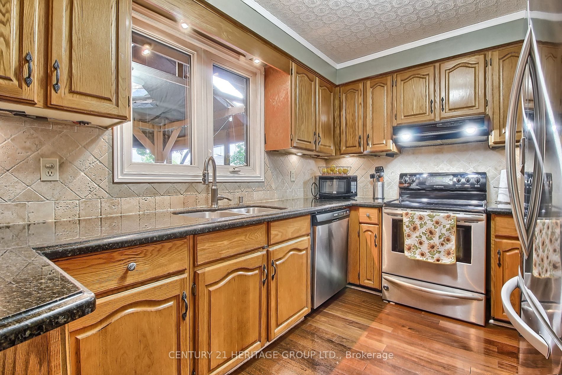 83 Imperial Cres