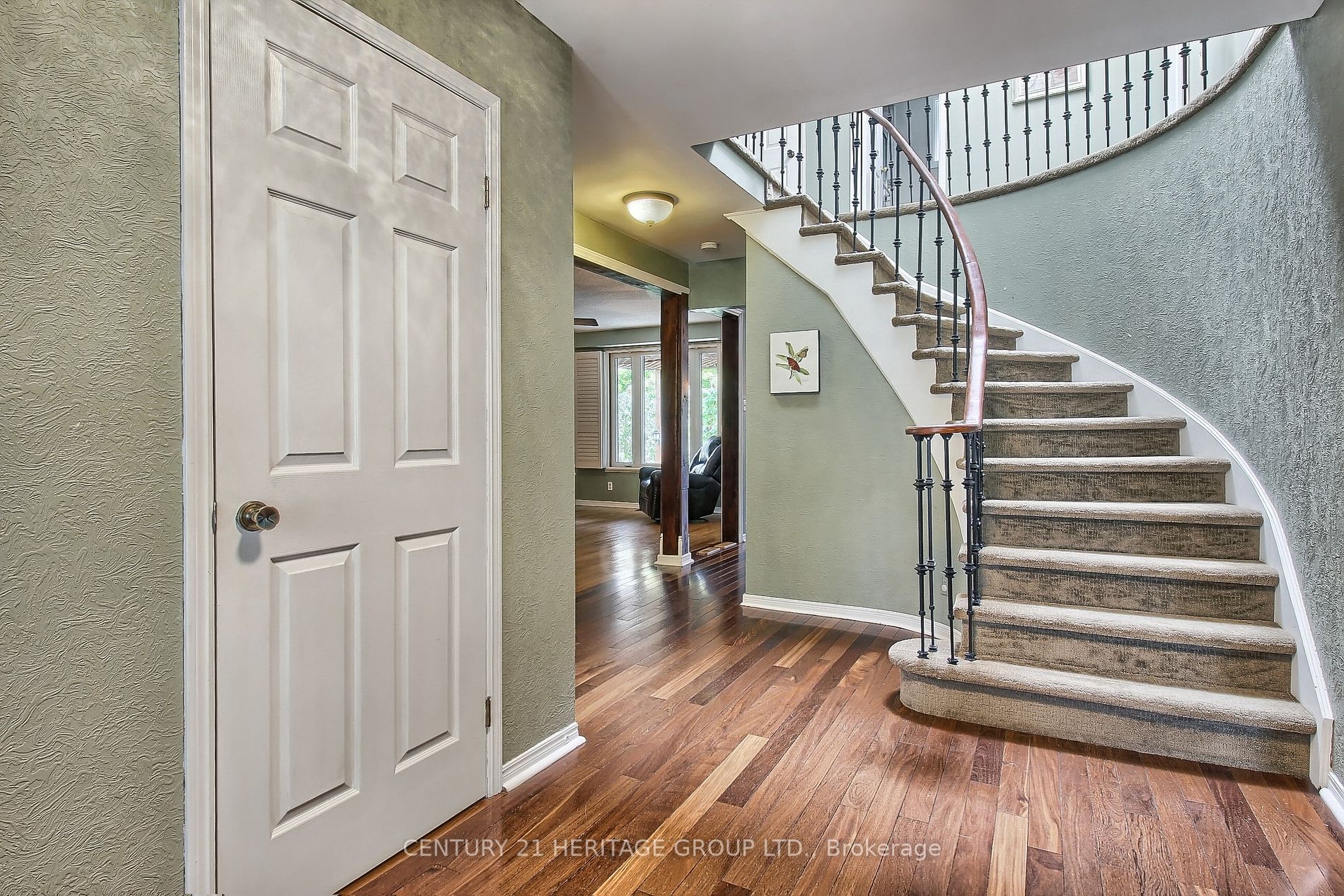 83 Imperial Cres