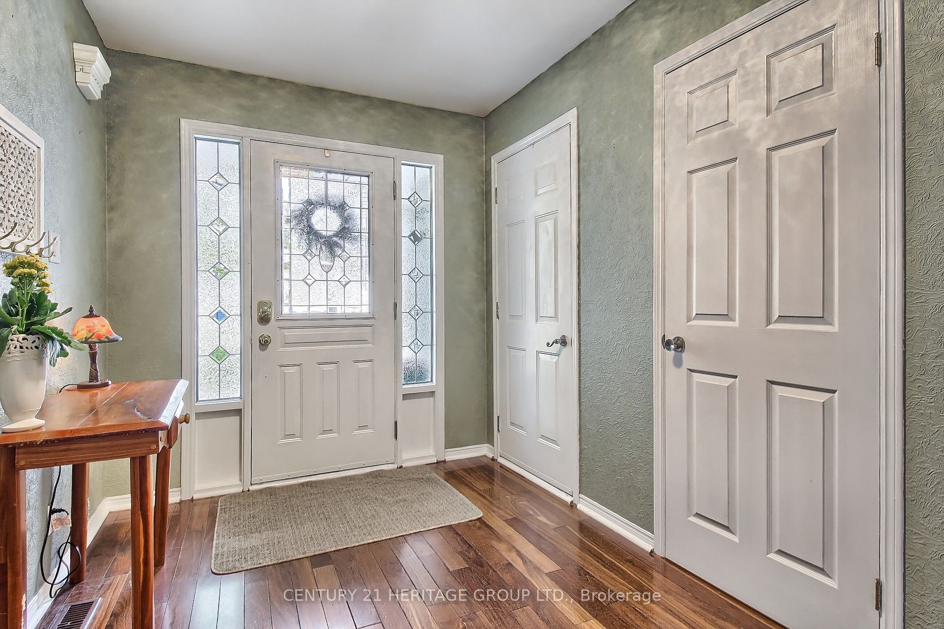 83 Imperial Cres