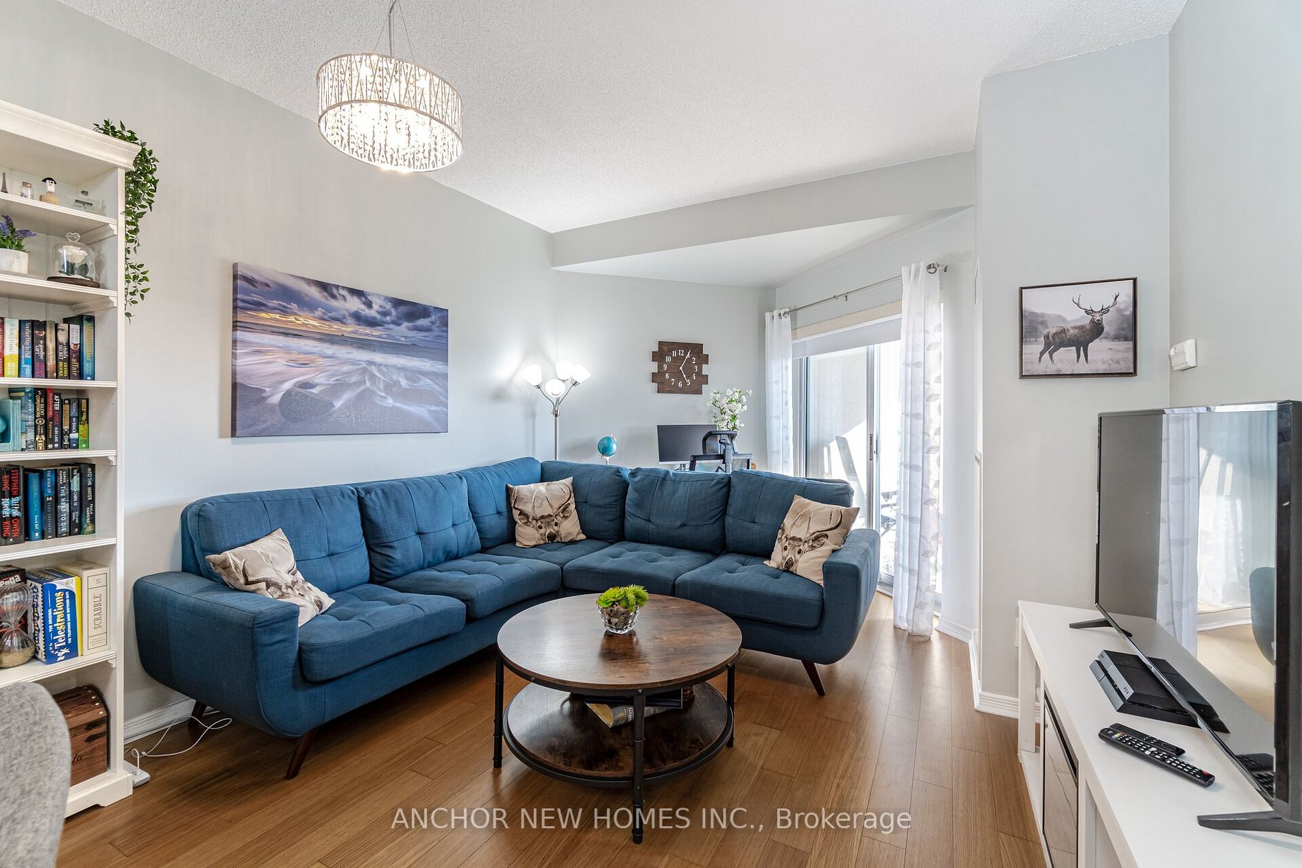 8 Maison Parc Crt, #305