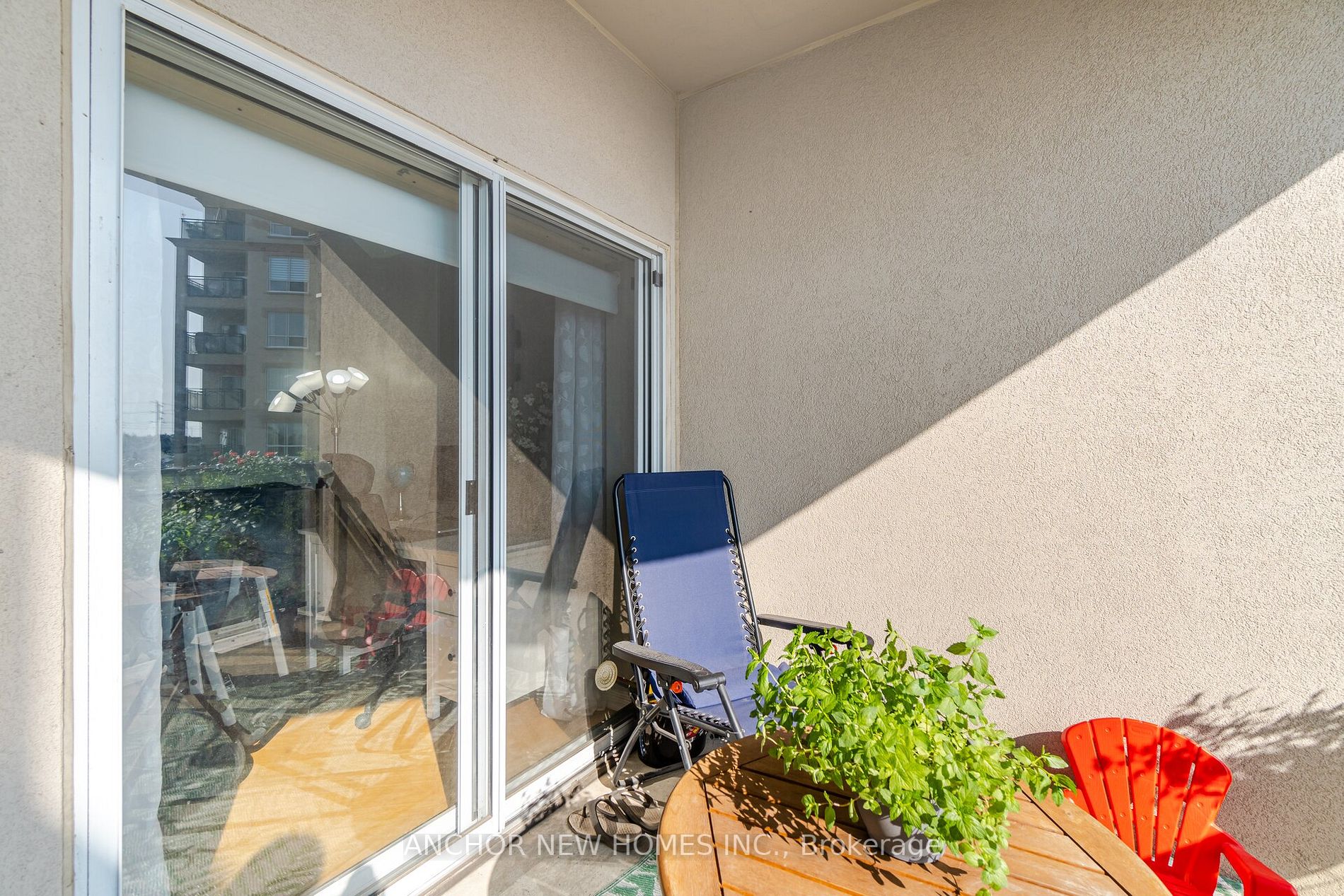 8 Maison Parc Crt, #305