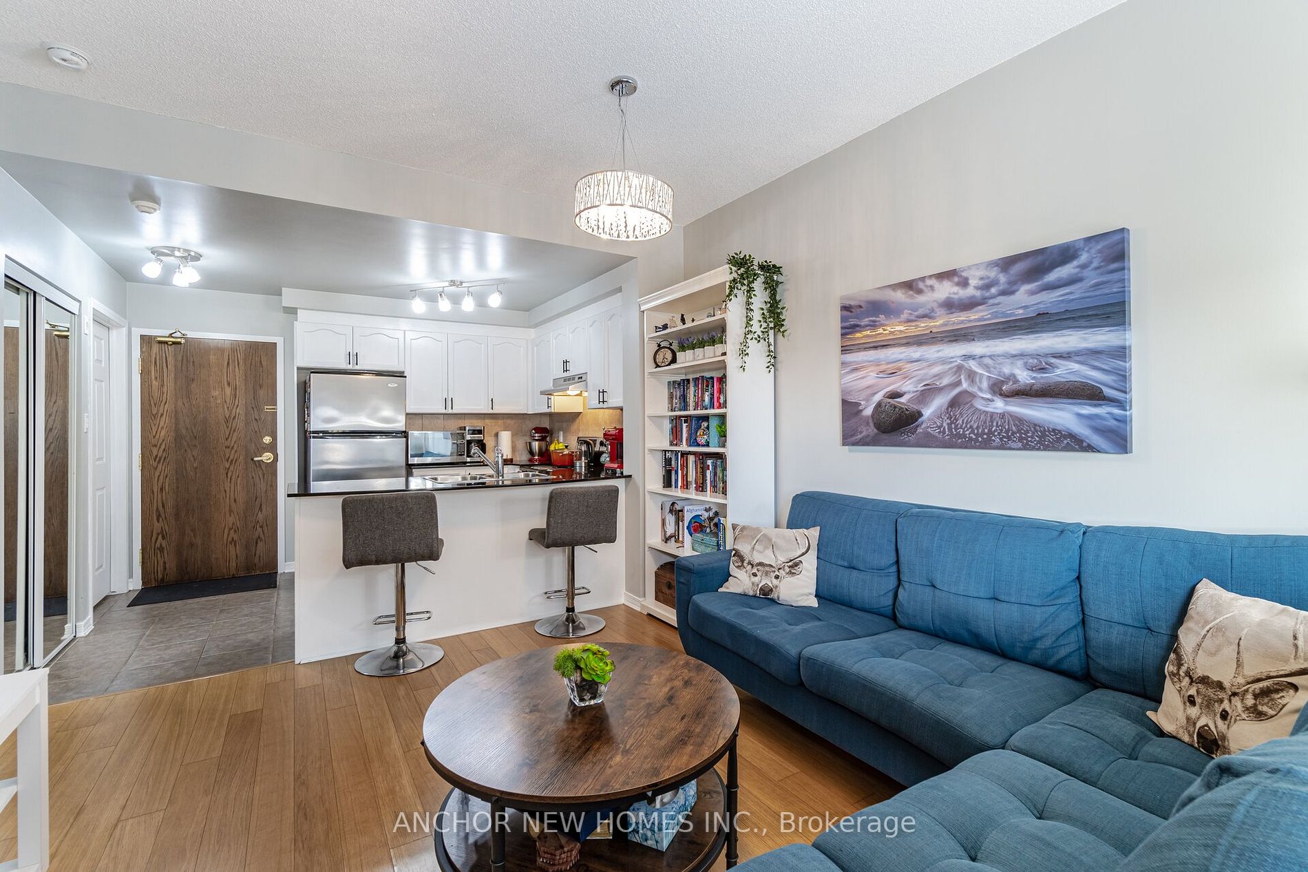 8 Maison Parc Crt, #305