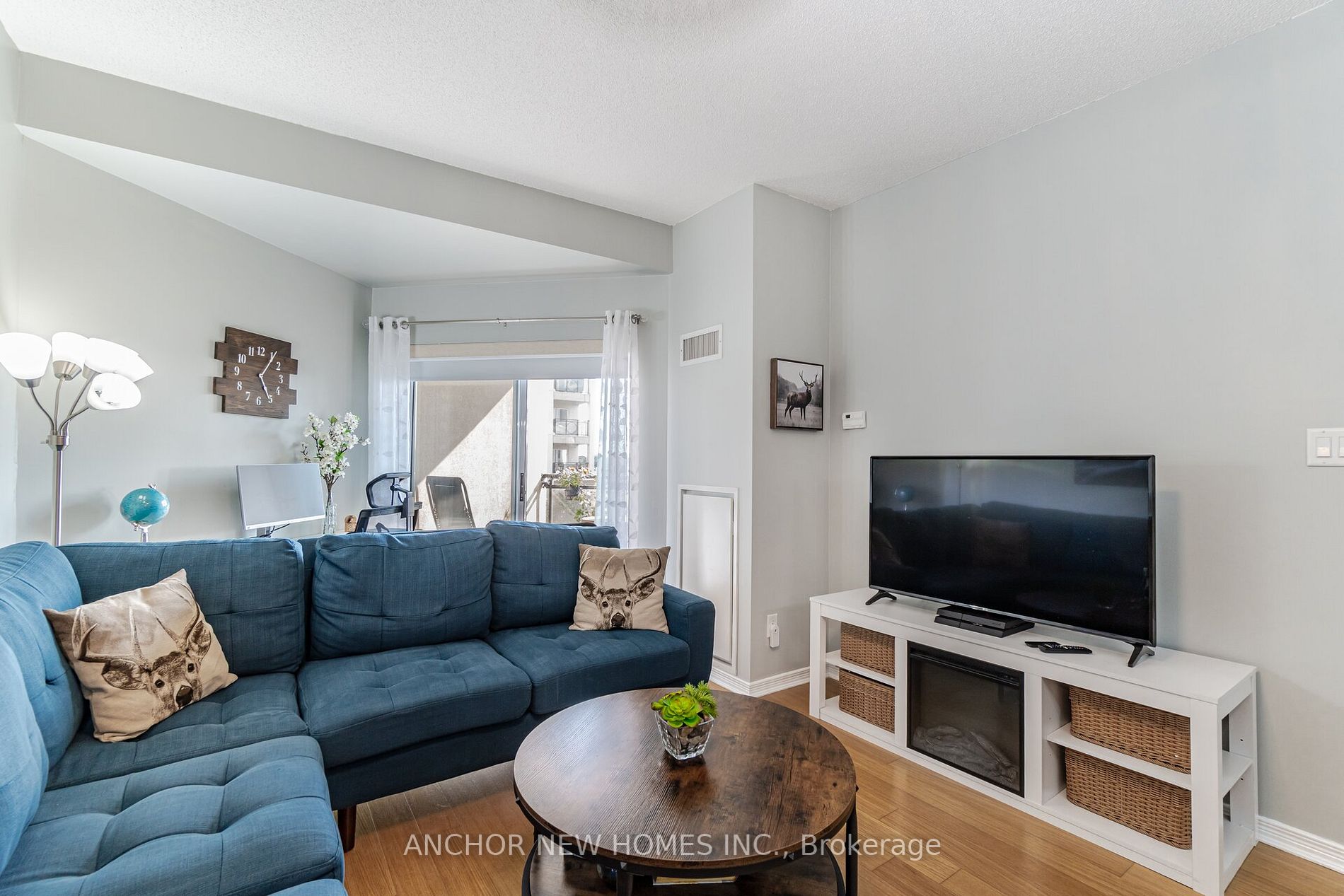 8 Maison Parc Crt, #305