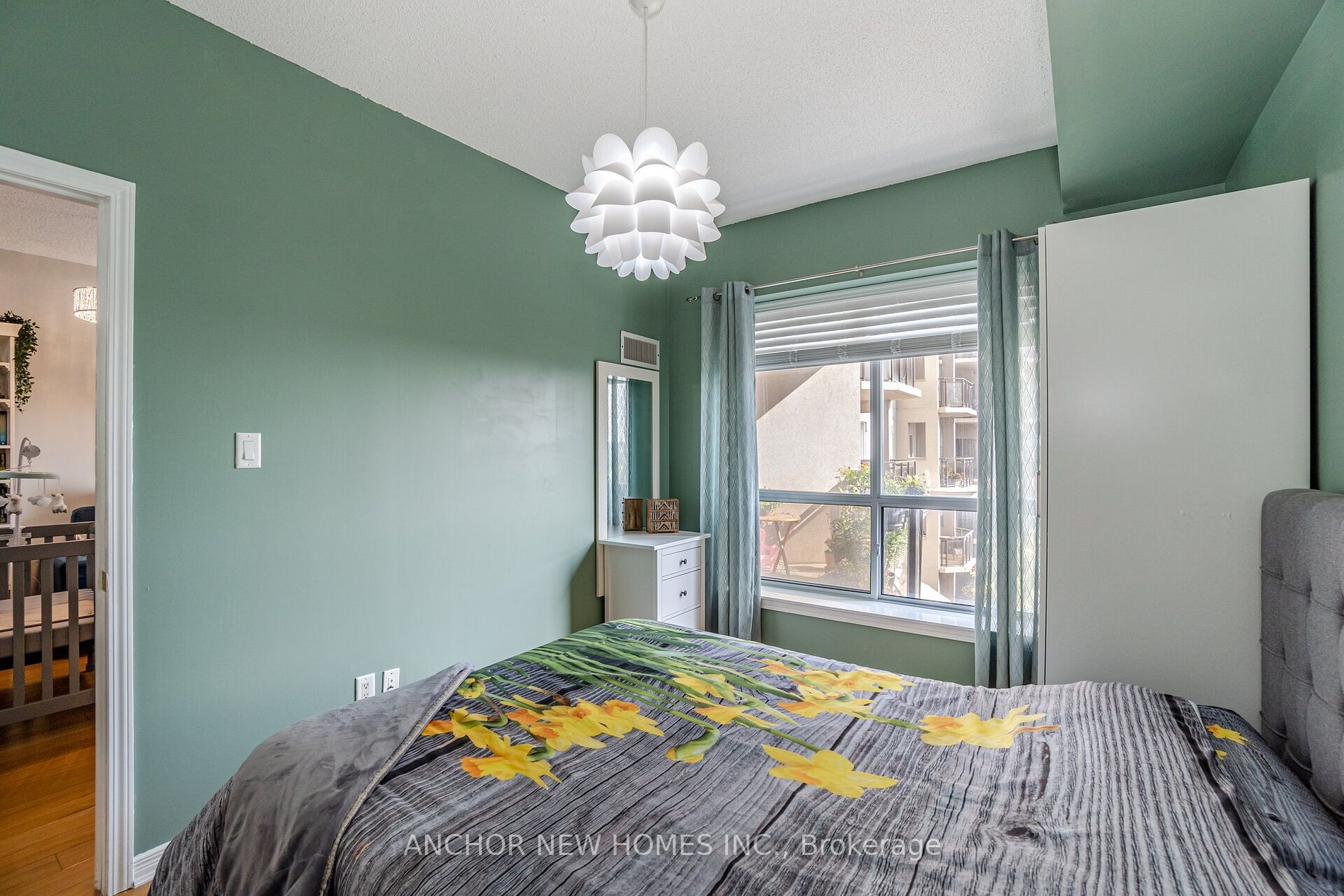 8 Maison Parc Crt, #305