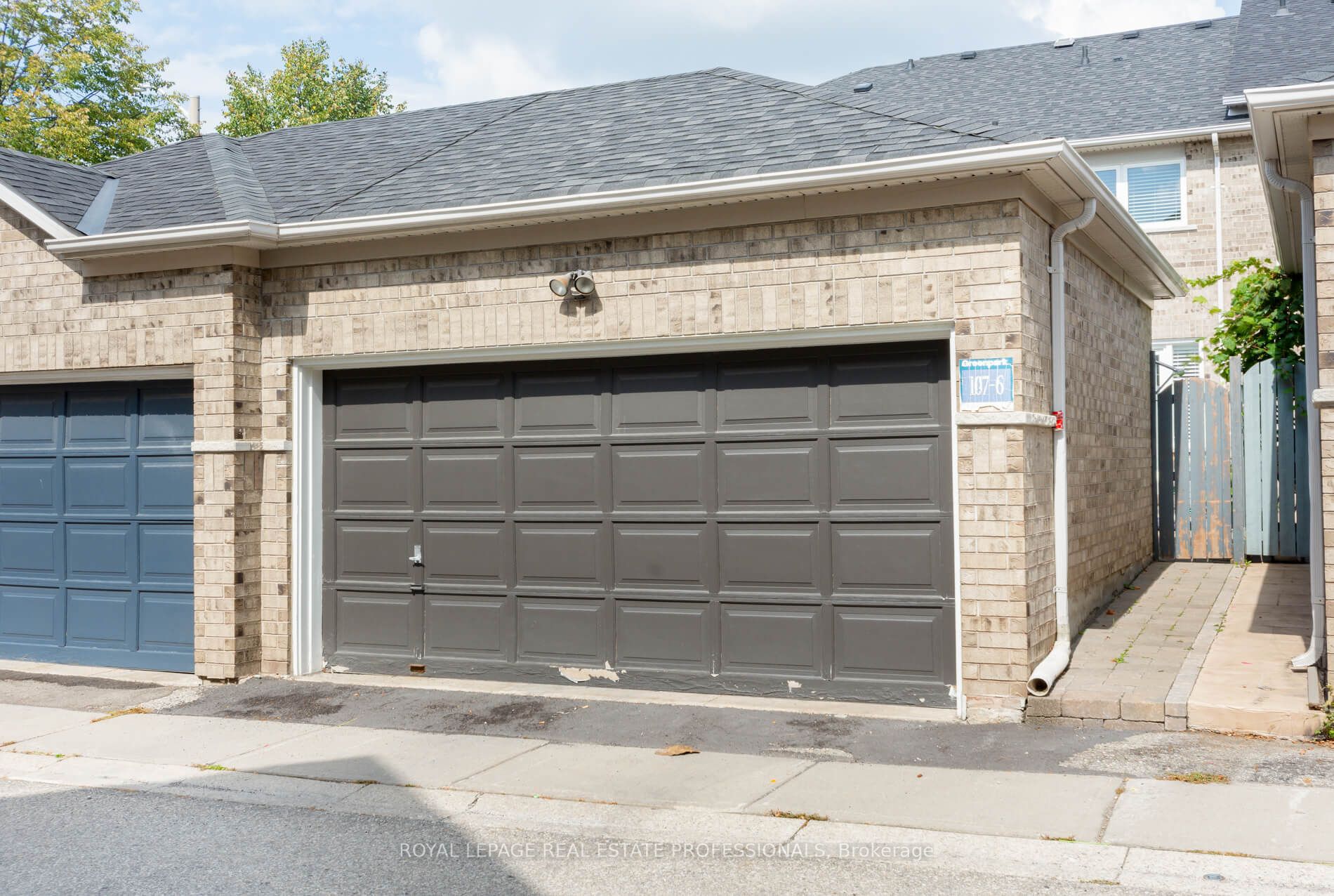 153 Davos Road
