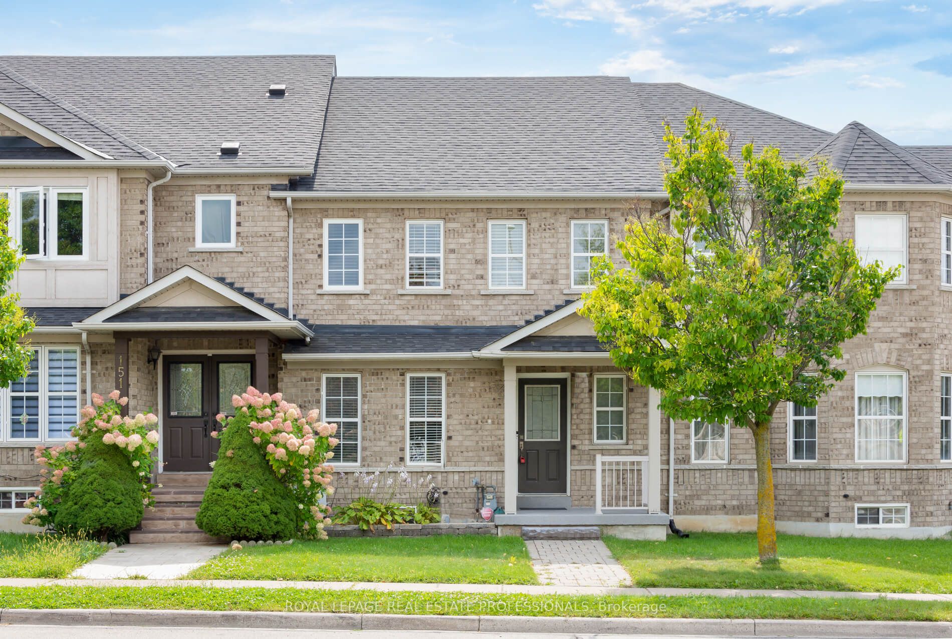 153 Davos Rd