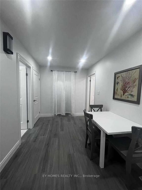 59 Hemingway Cres, #Rear