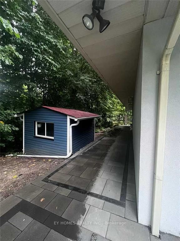 59 Hemingway Cres, #Rear