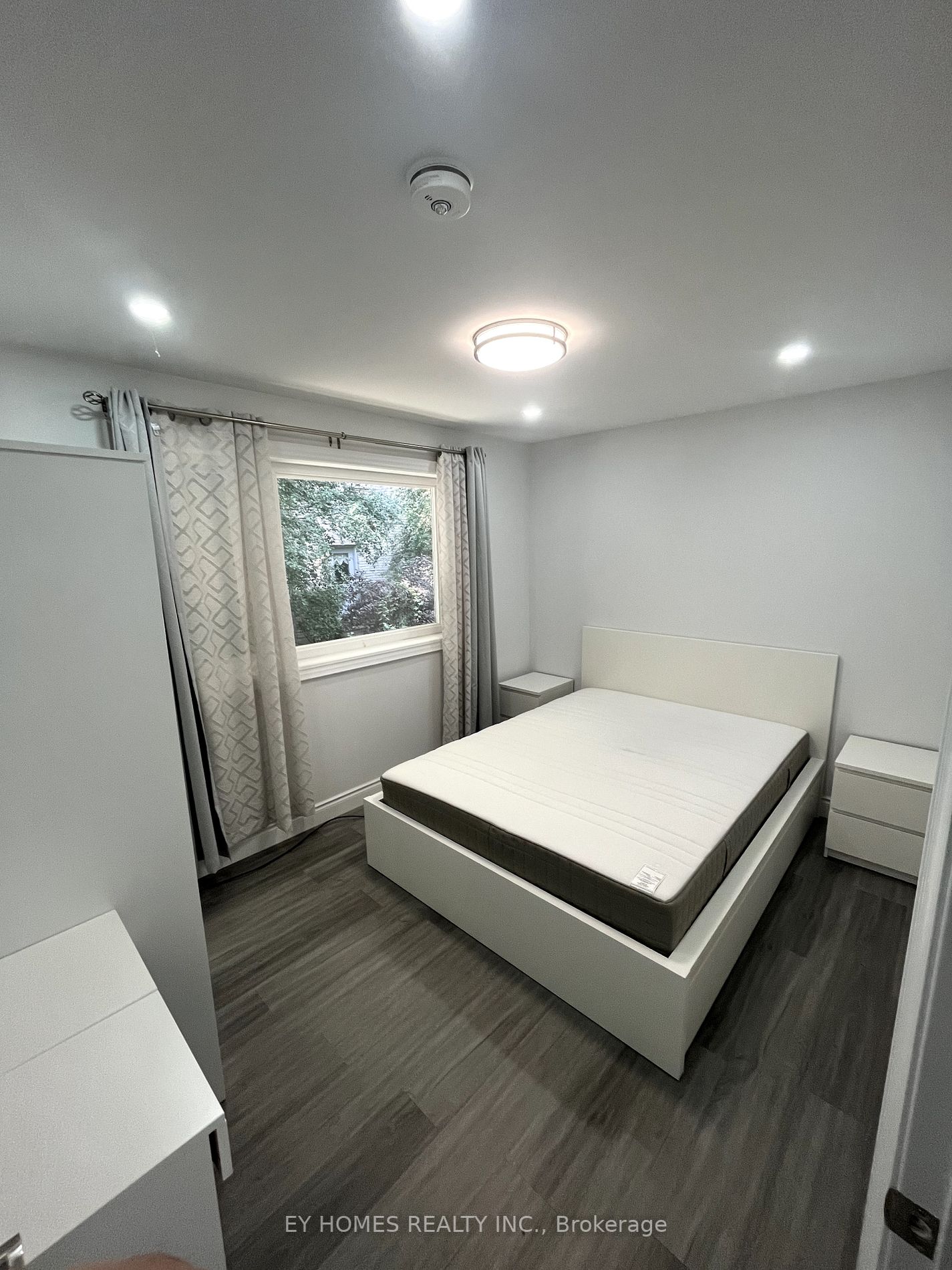 59 Hemingway Cres, #Rear