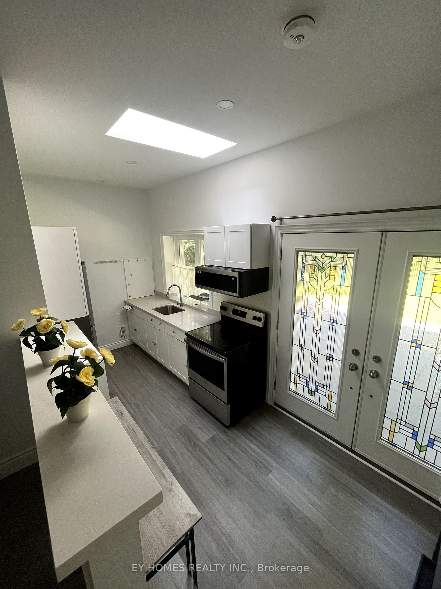 59 Hemingway Cres, #Rear