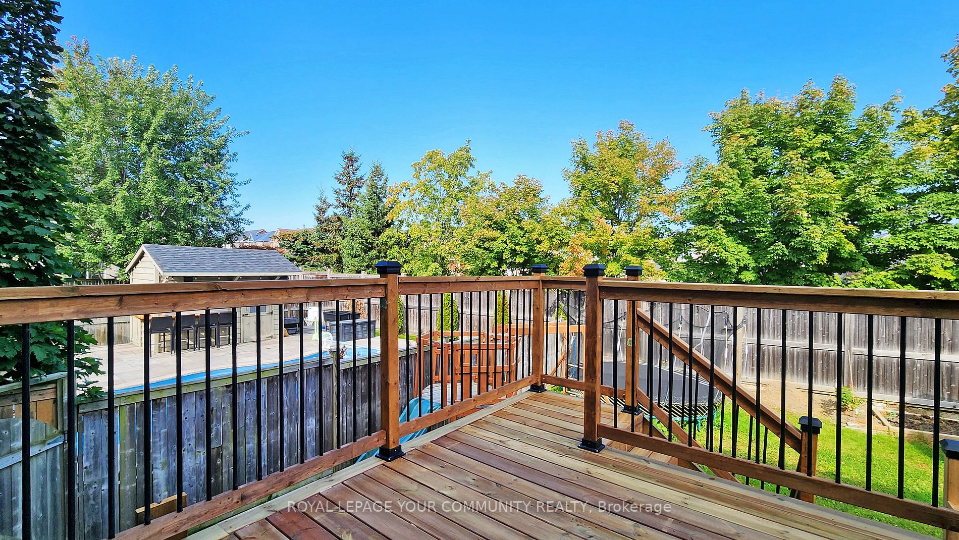 8 Candlewood Crt
