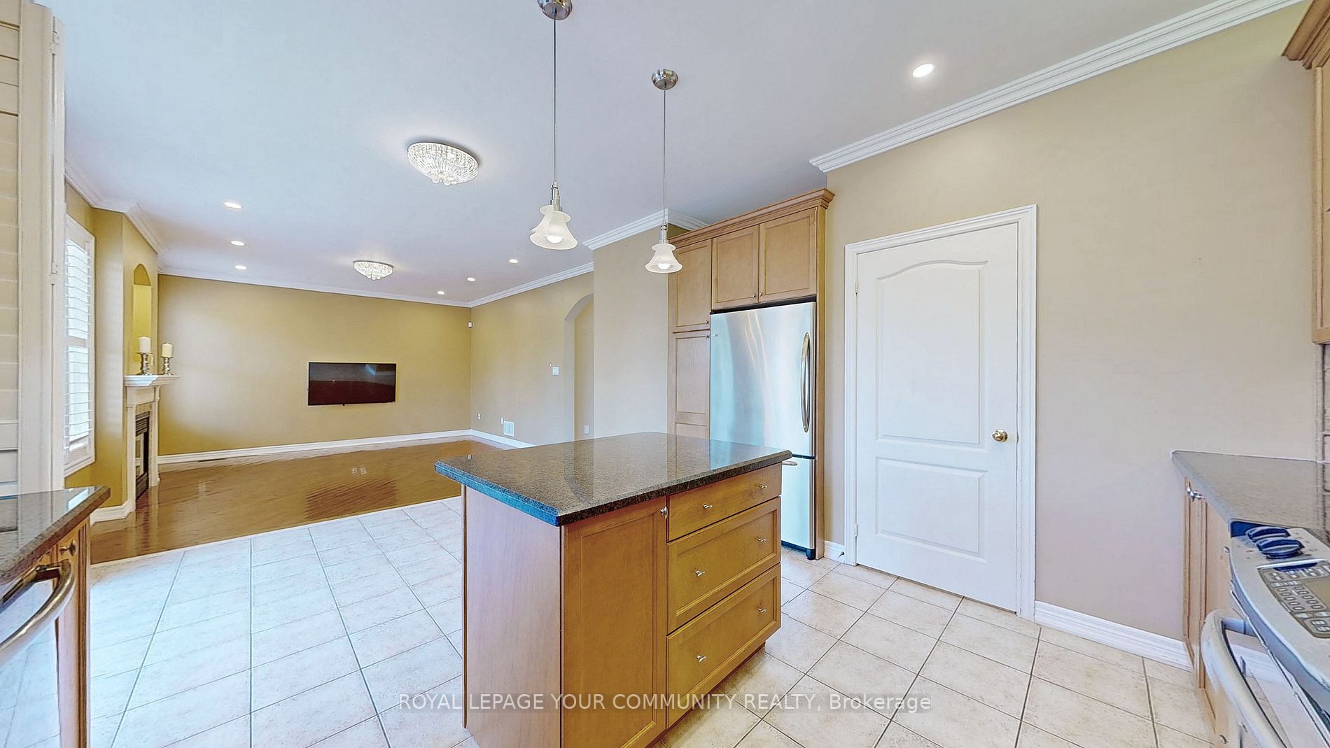 8 Candlewood Crt