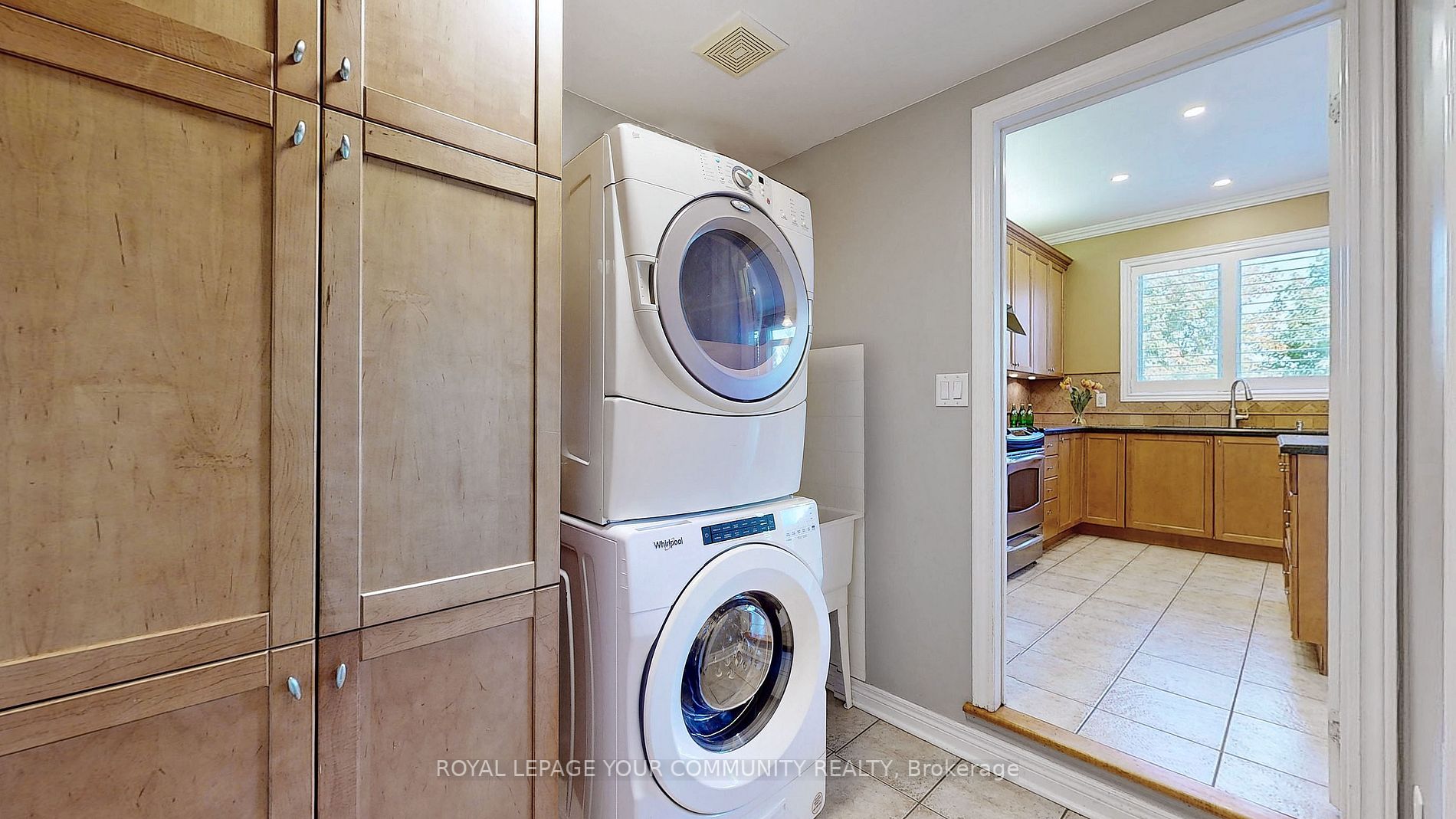 8 Candlewood Crt