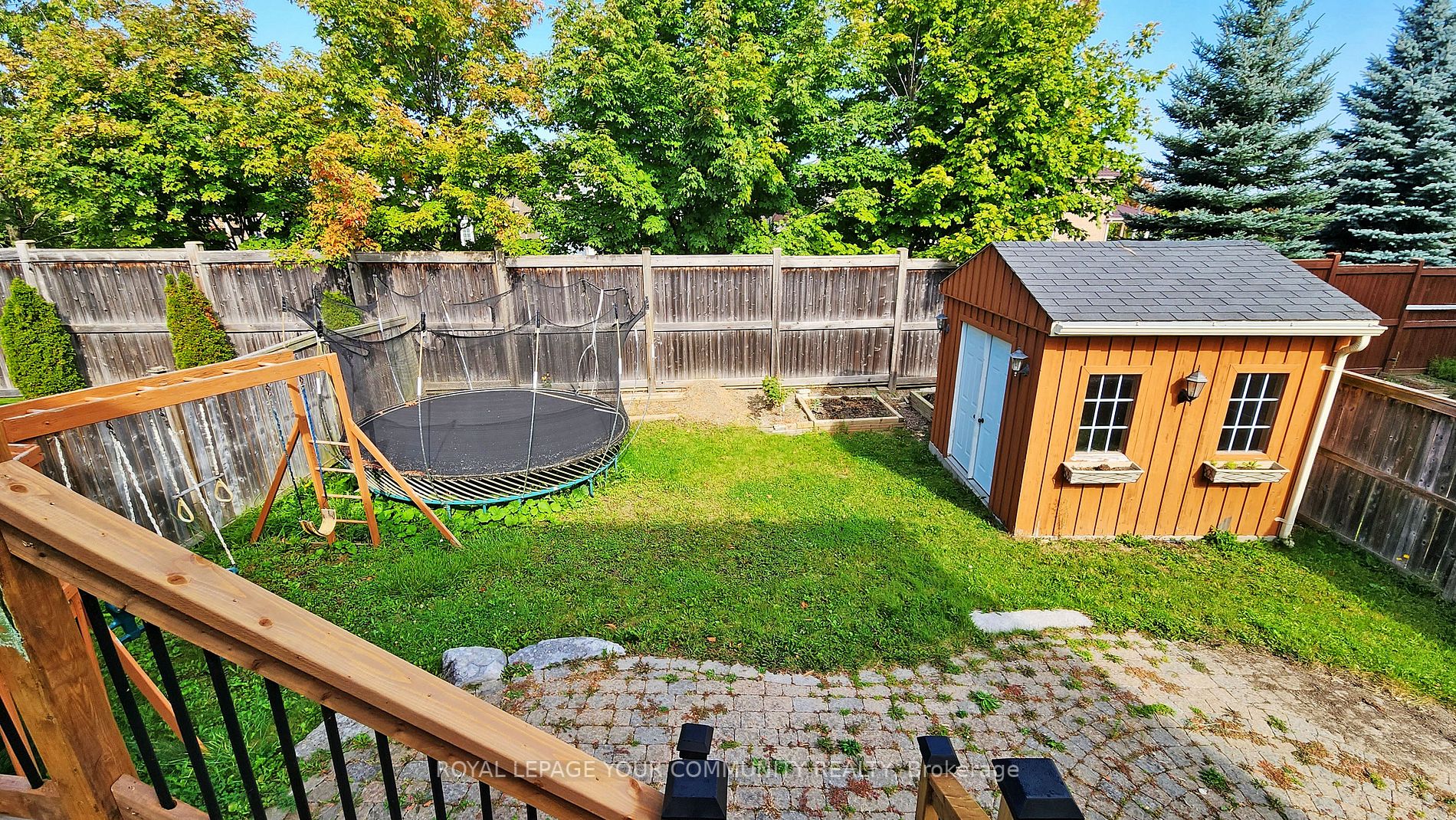 8 Candlewood Crt
