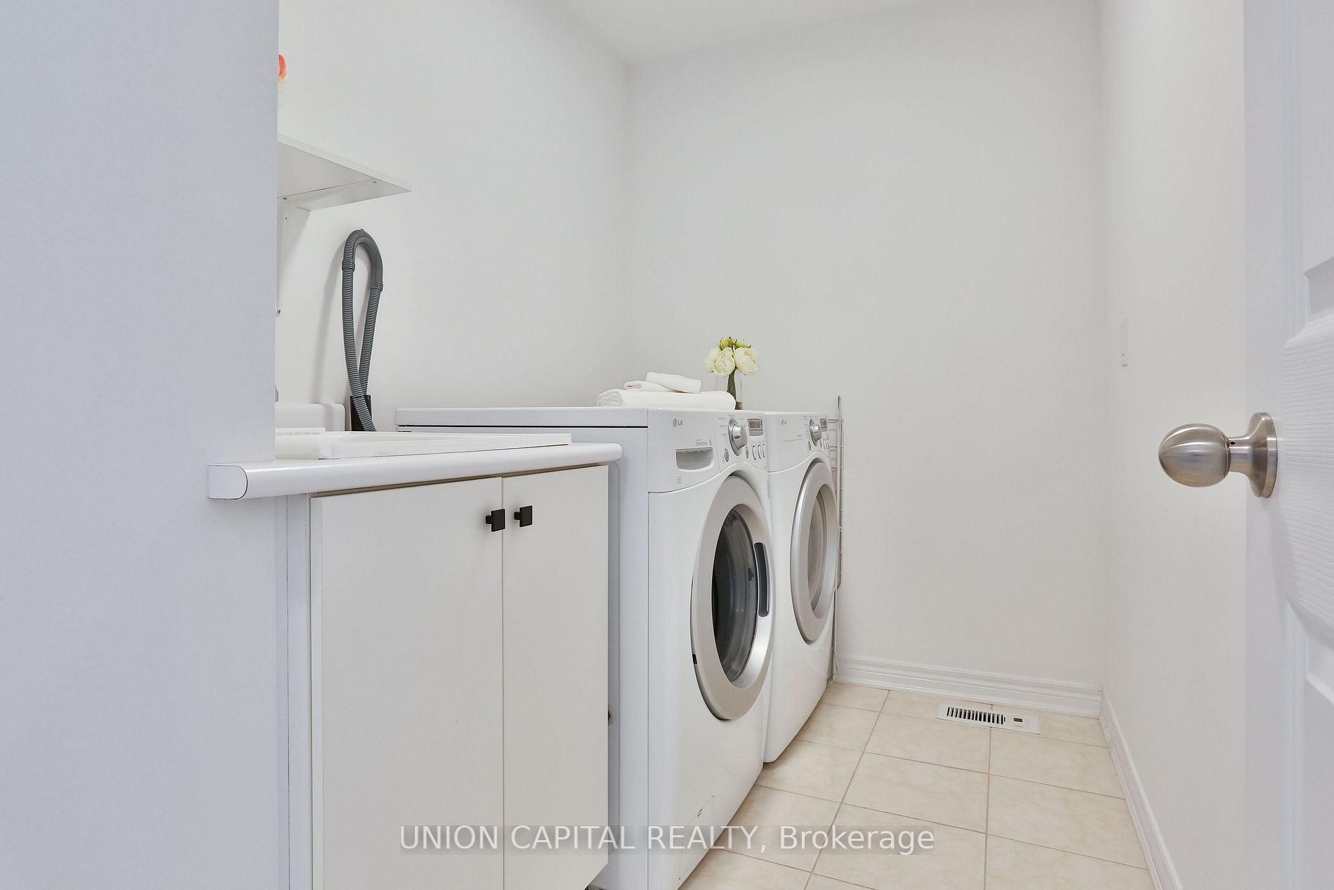 45 Fimco Cres
