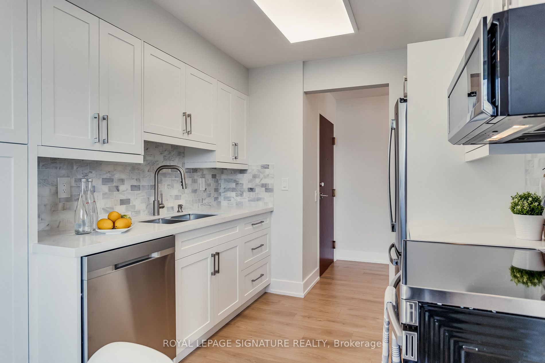 91 Townsgate Dr, #804