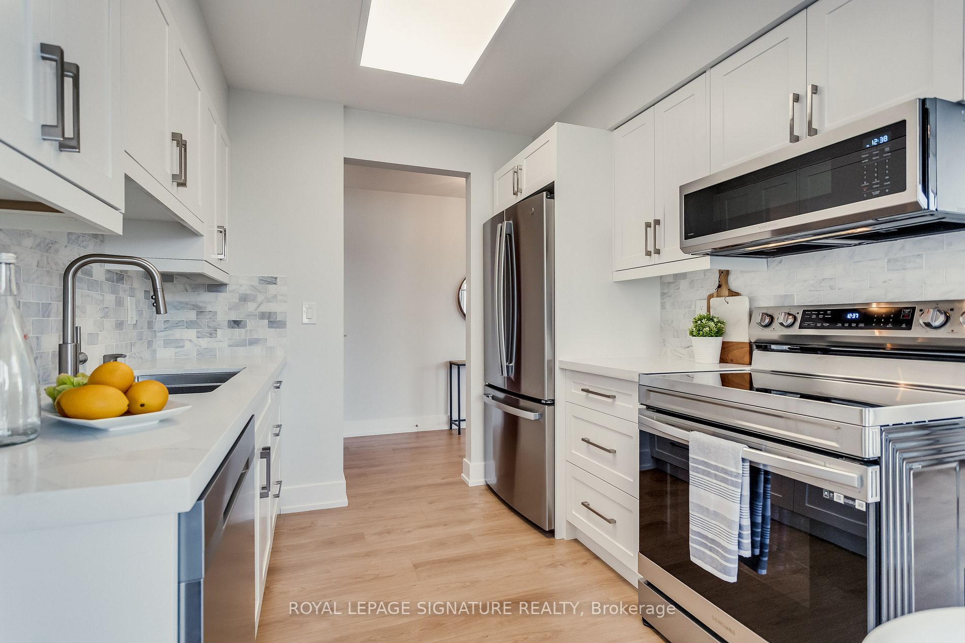 91 Townsgate Dr, #804