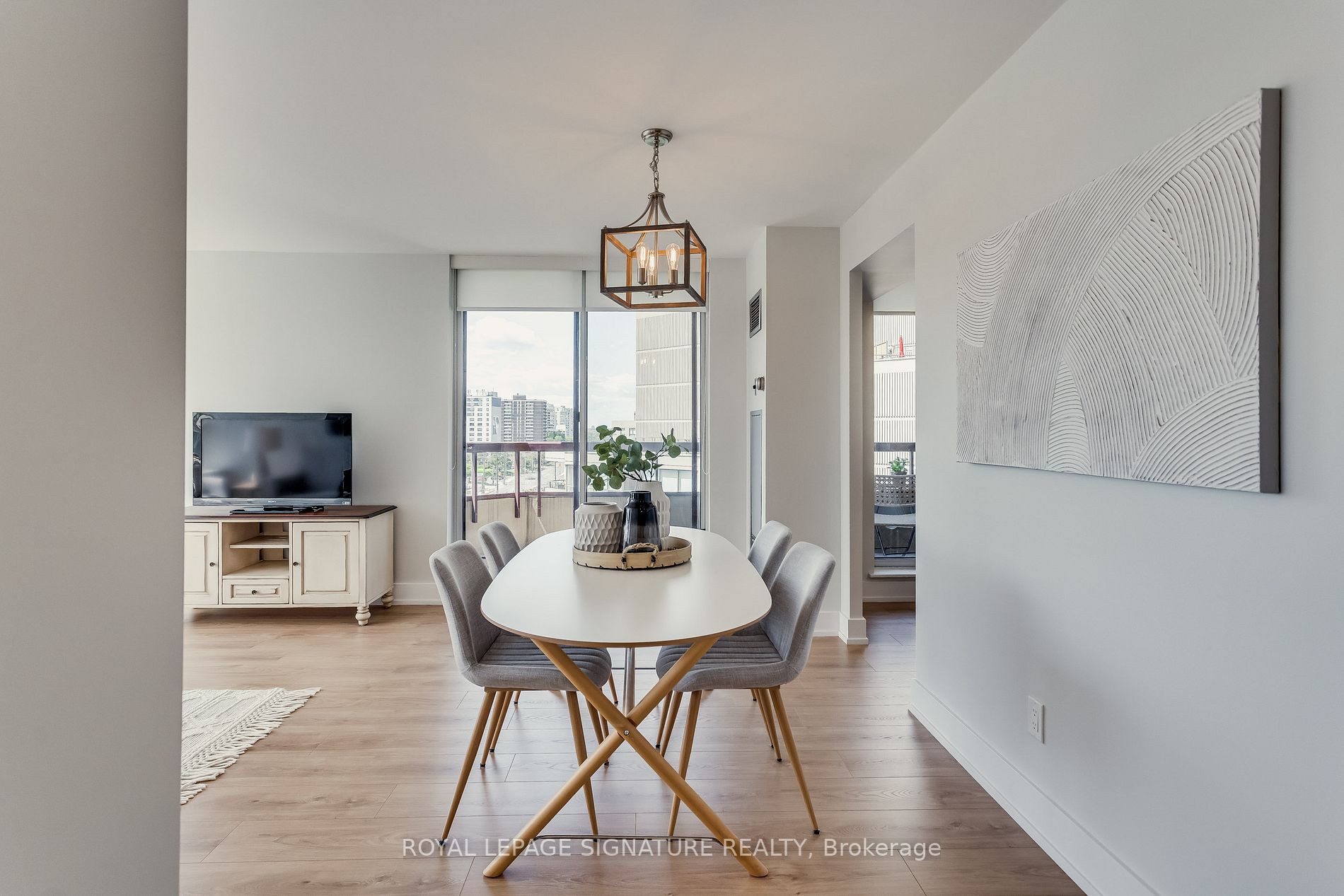 91 Townsgate Dr, #804