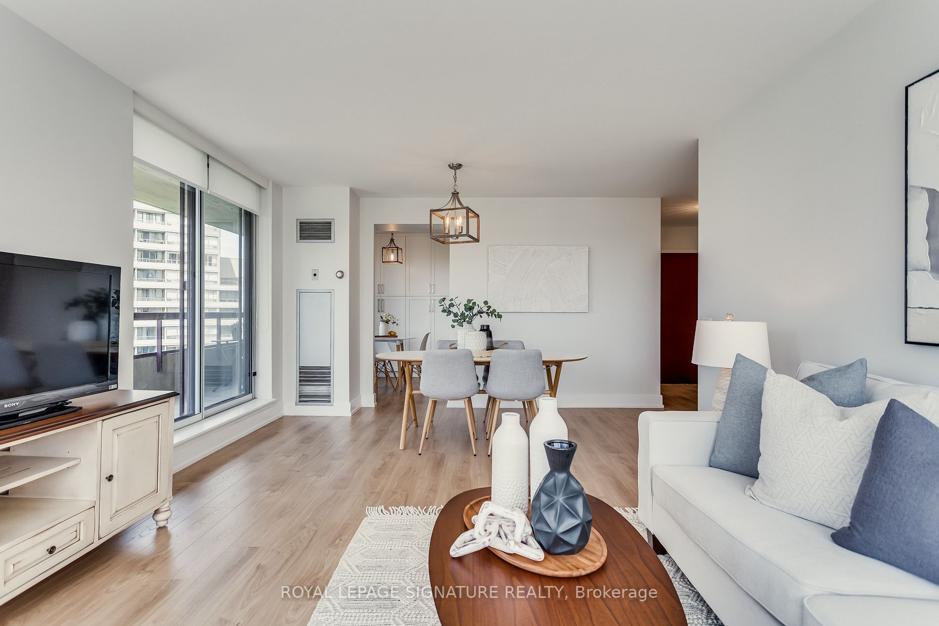 91 Townsgate Dr, #804