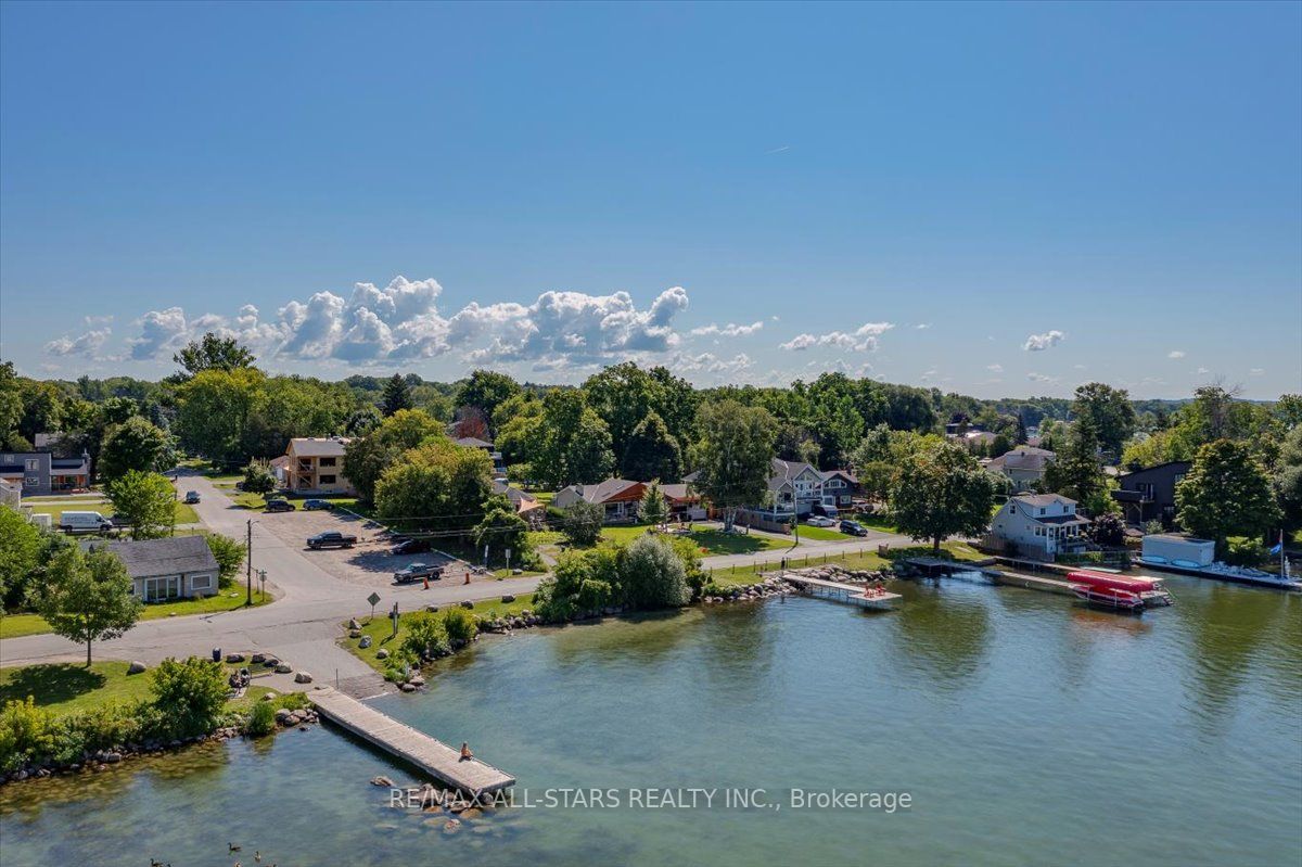 35 Lake Dr N
