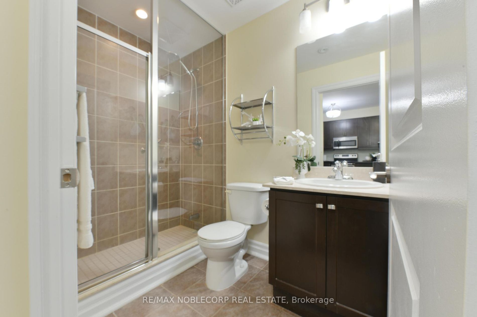180 John West Way N, #419